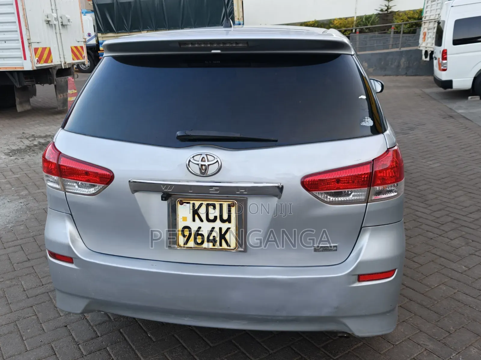 Toyota Wish 2013 Silver