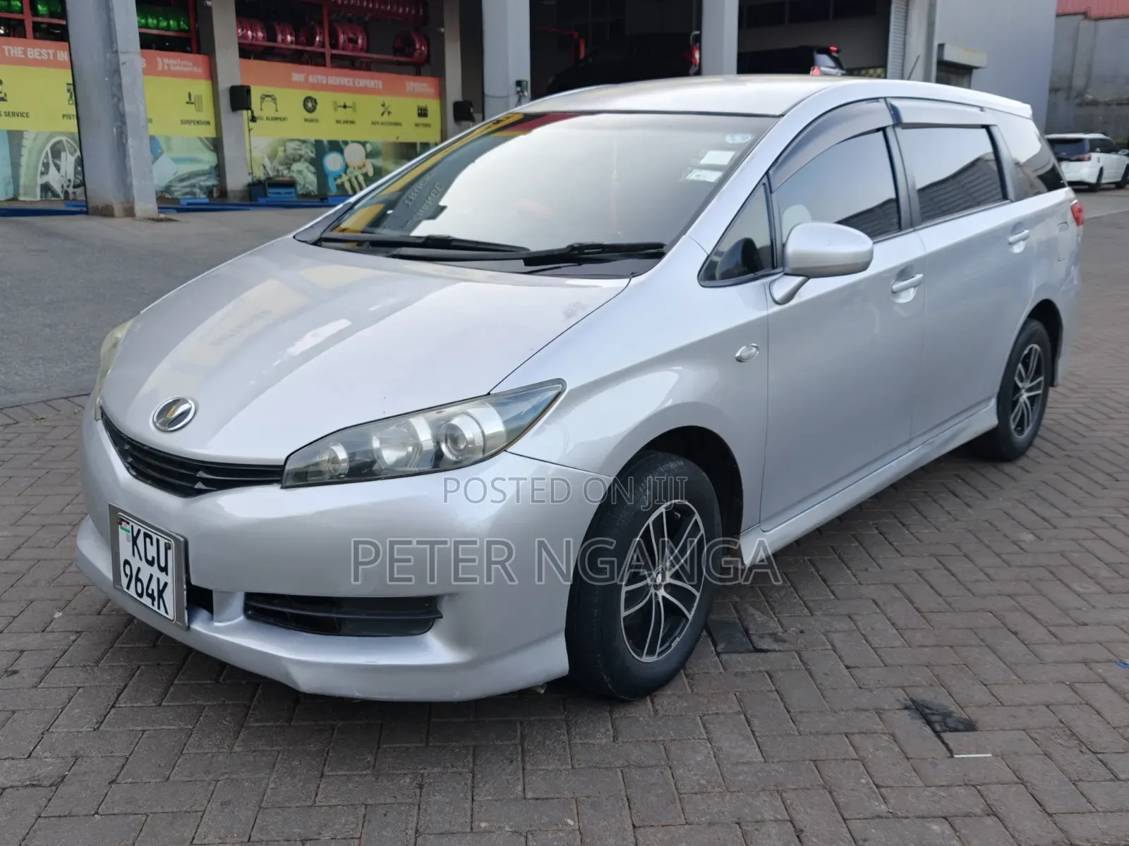 Toyota Wish 2013 Silver
