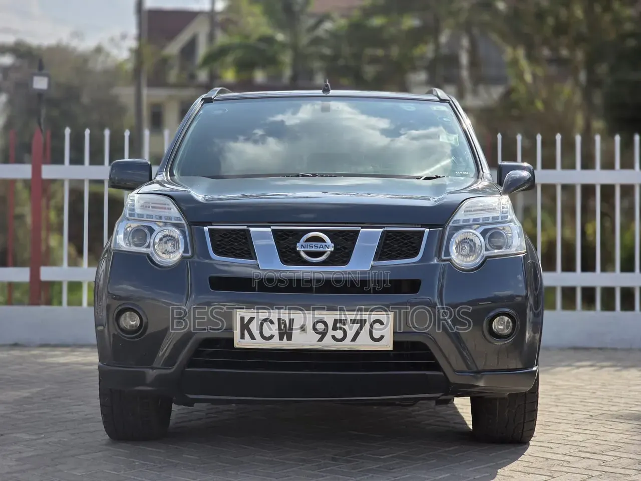 Nissan X-Trail 2.0 Petrol AWD 2013 Gray