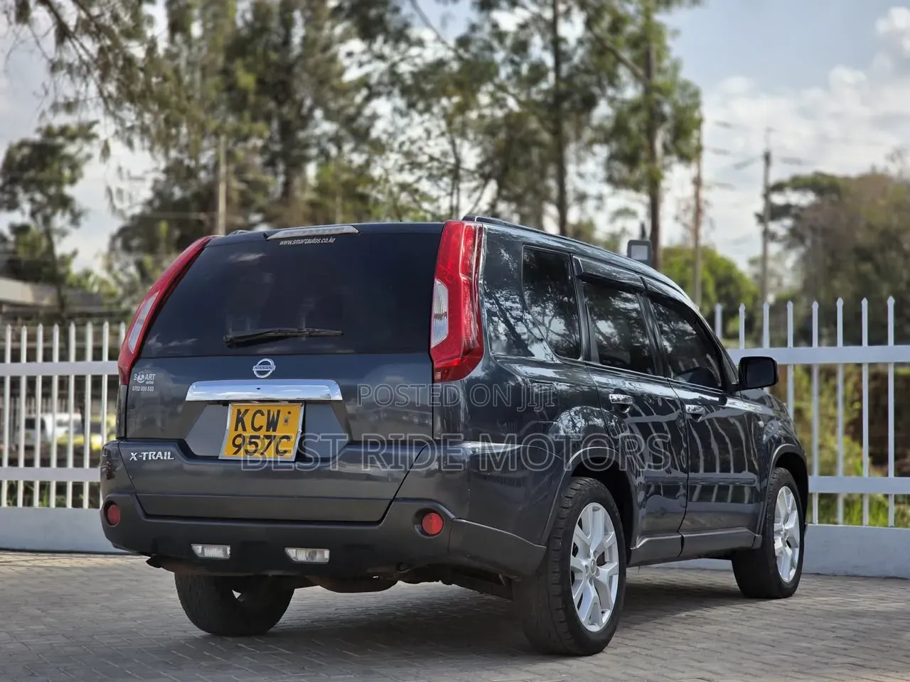 Nissan X-Trail 2.0 Petrol AWD 2013 Gray