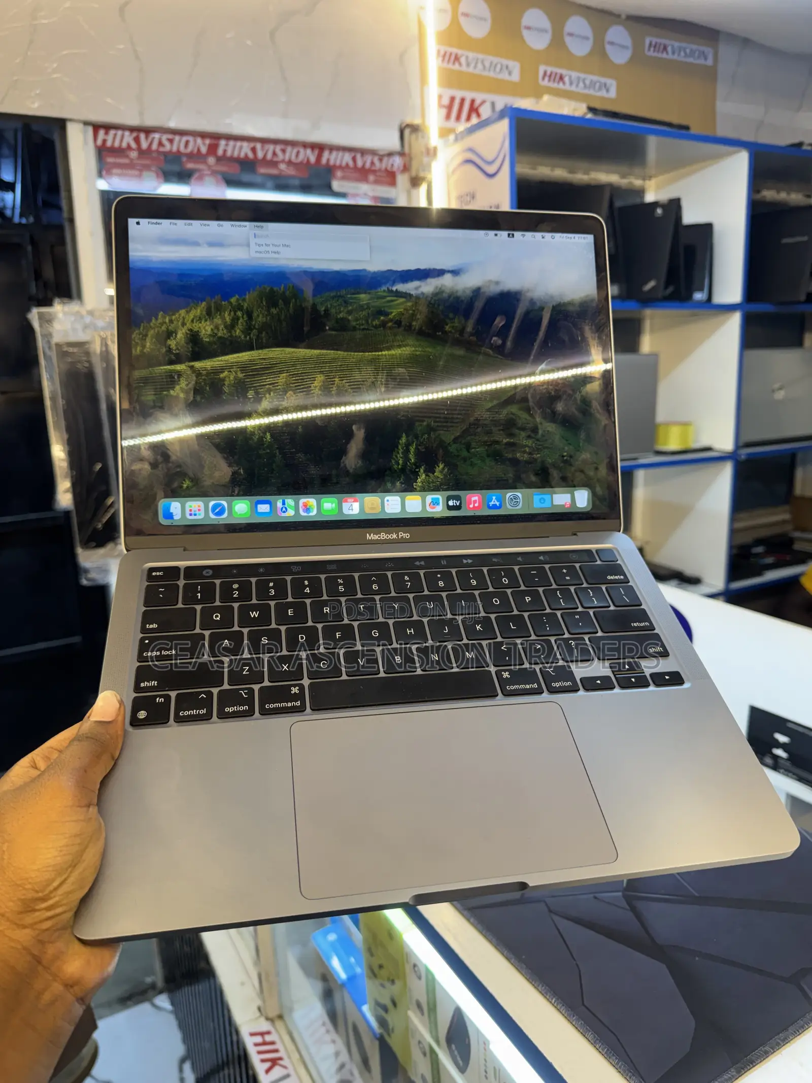 Laptop Apple MacBook Pro 2020 M1 8GB Apple M1 SSD 256GB