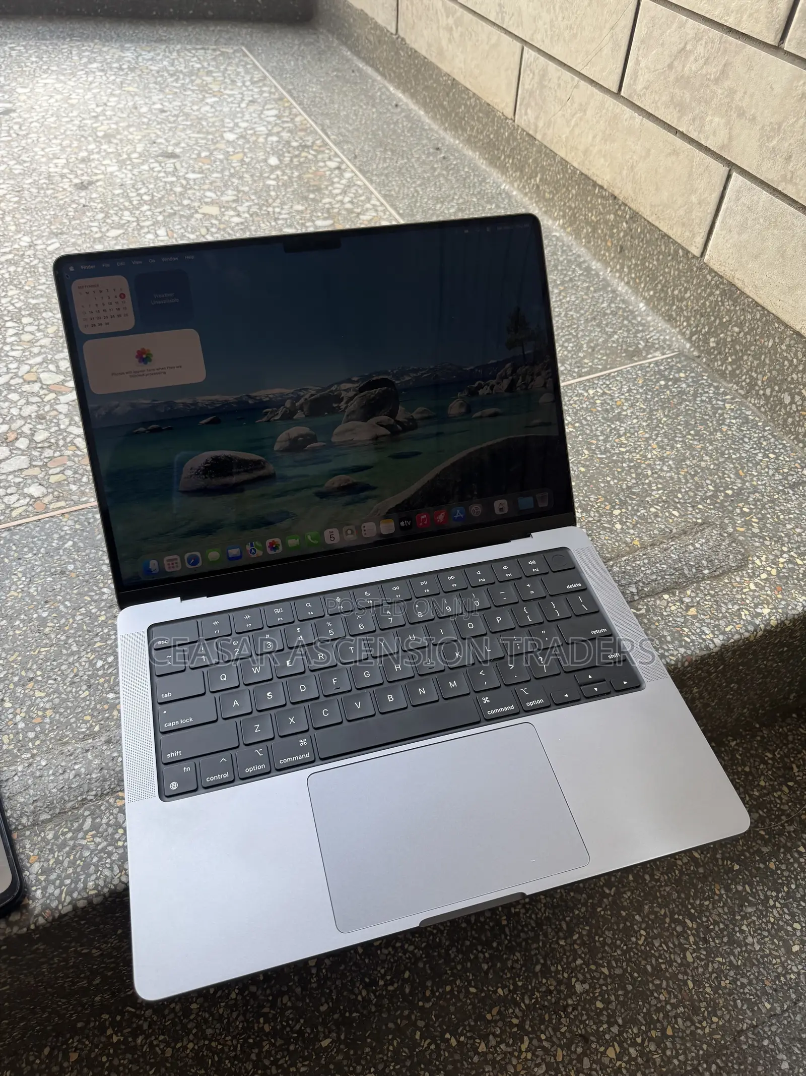 Laptop Apple MacBook Pro 2021 M1 16GB Apple M1 Pro SSD 1T