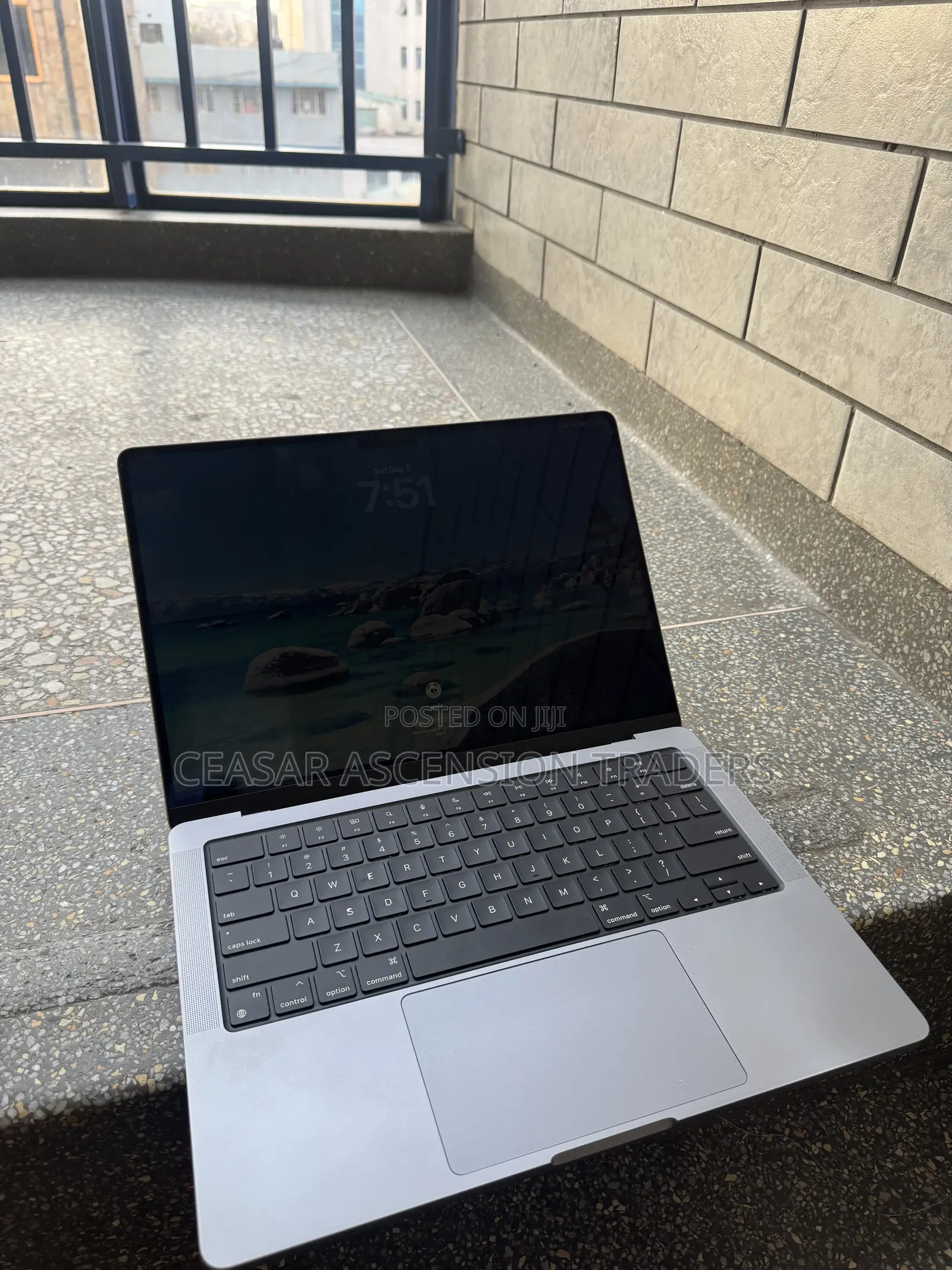 Laptop Apple MacBook Pro 2021 M1 16GB Apple M1 Pro SSD 1T