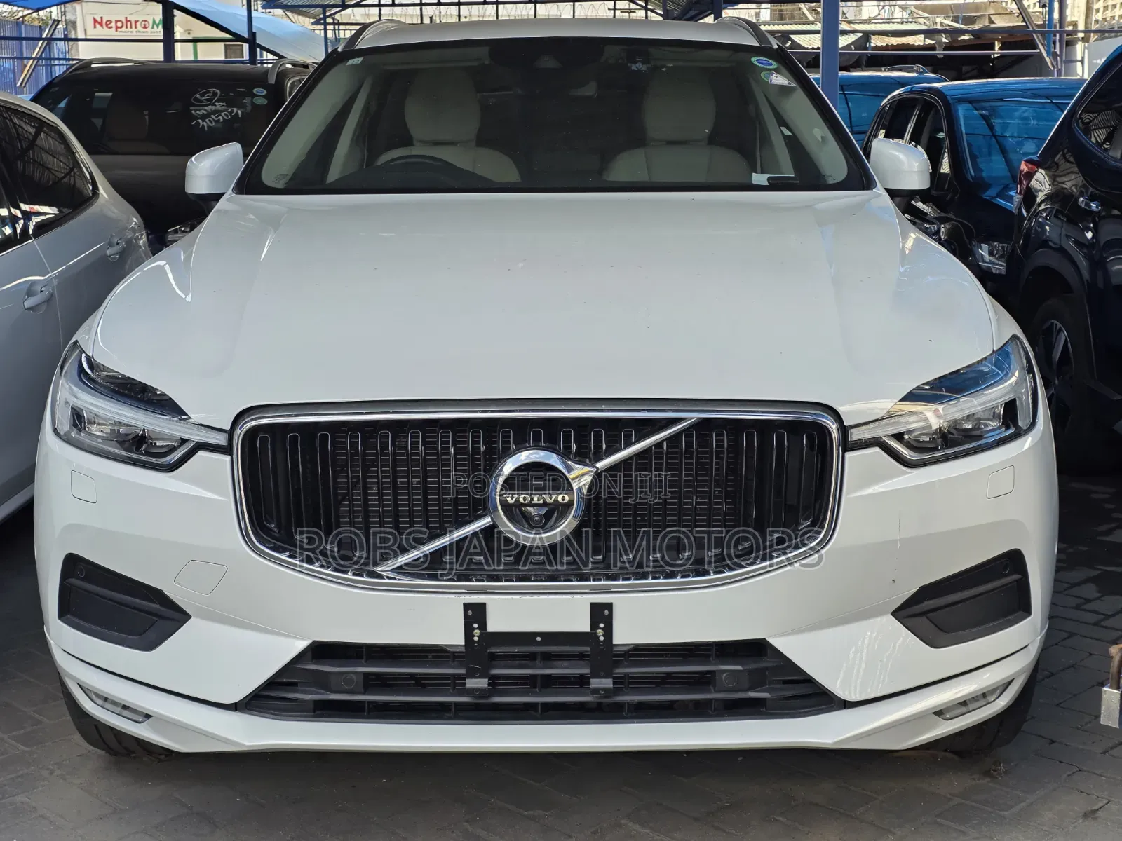 Volvo XC60 T5 Momentum AWD 2019 Pearl