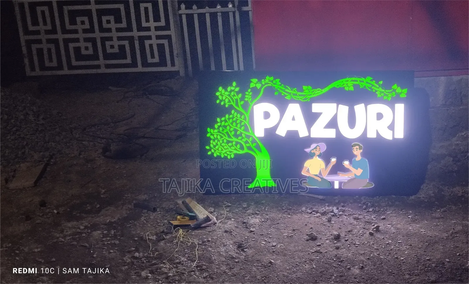 Well Lit 3D 2D Signage