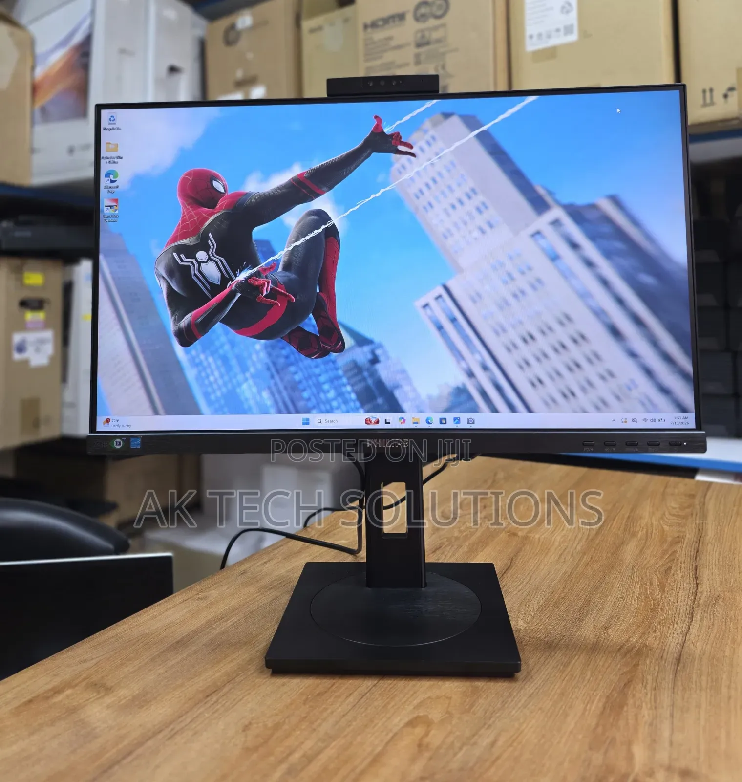 Phillips 243B1J
24 Inch Full Hd Monitor 
Full Hd Webcam