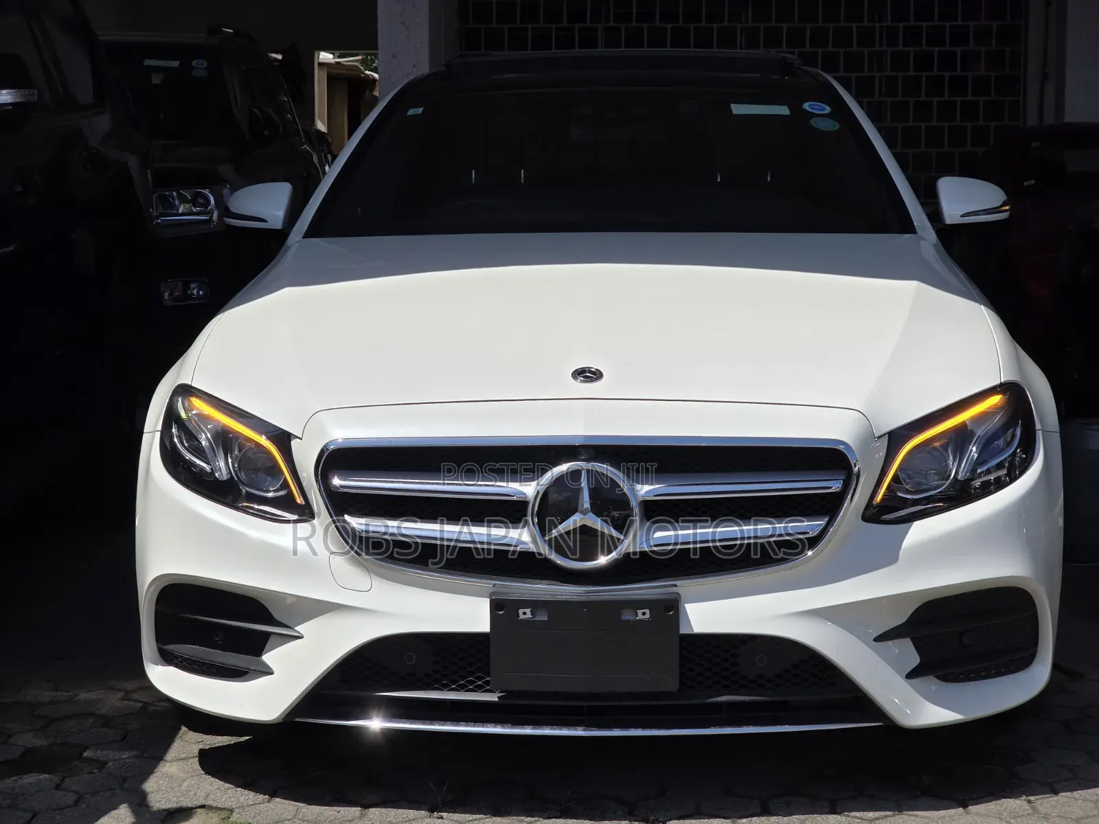Mercedes-Benz E200 2019 Pearl