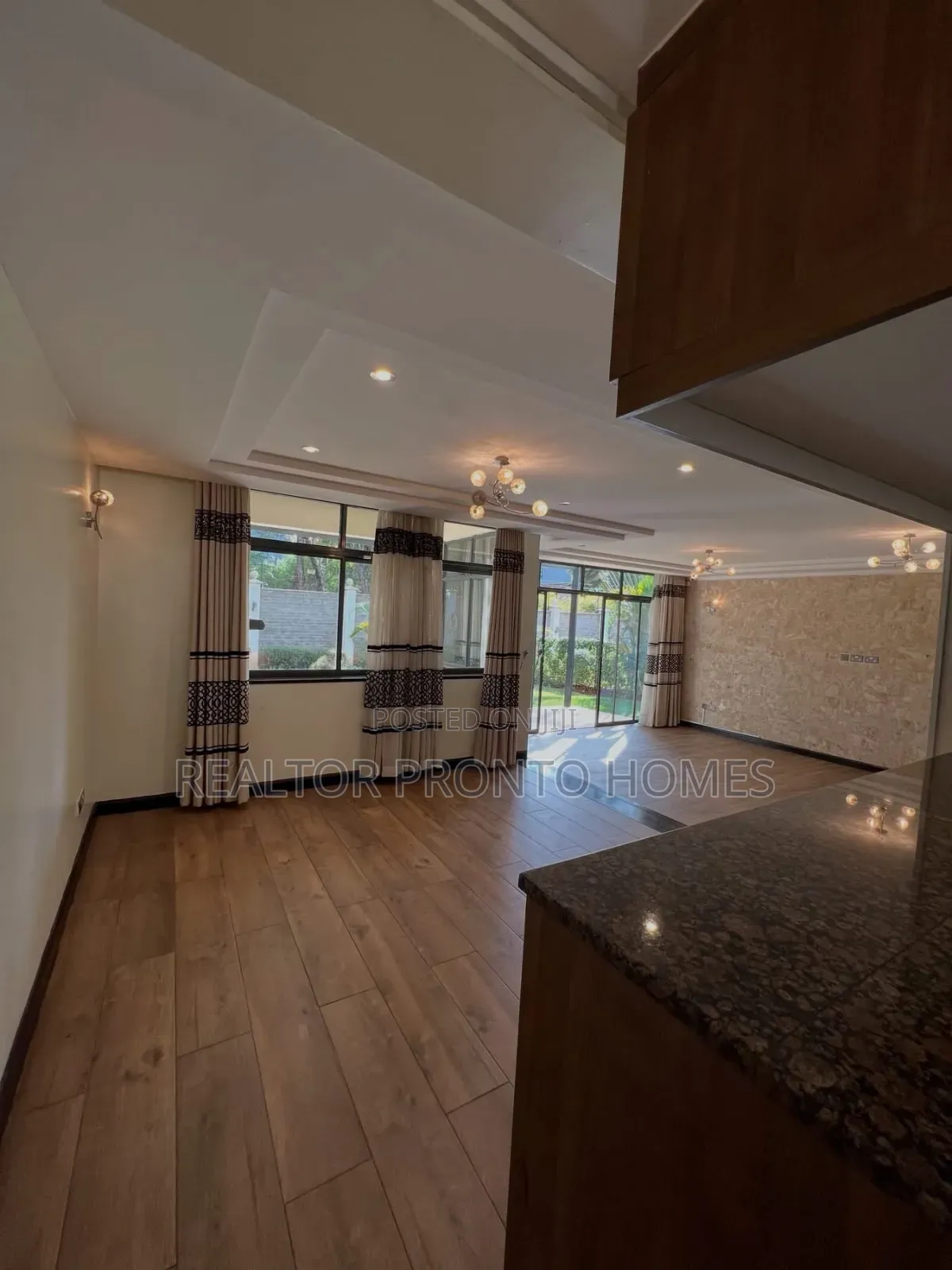 5bdrm Townhouse / Terrace in Lavington, Muthangari for rent