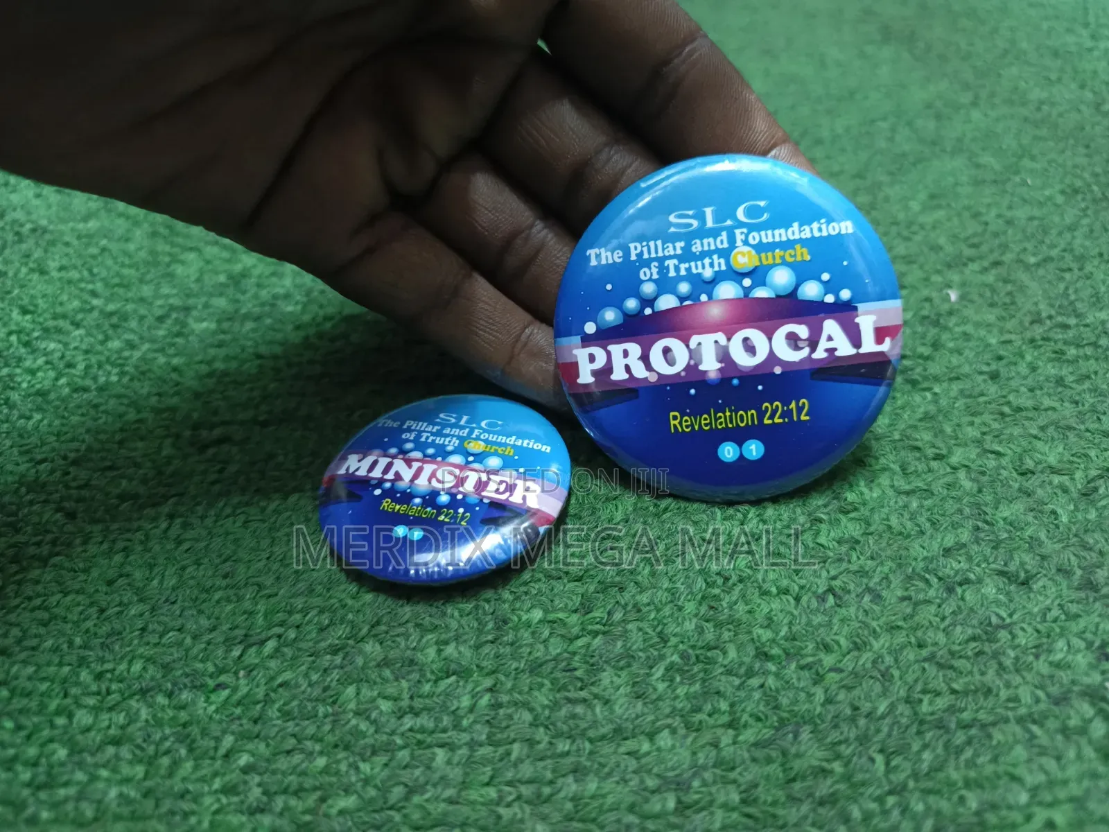 T24-R001C,Button Badges, Badges