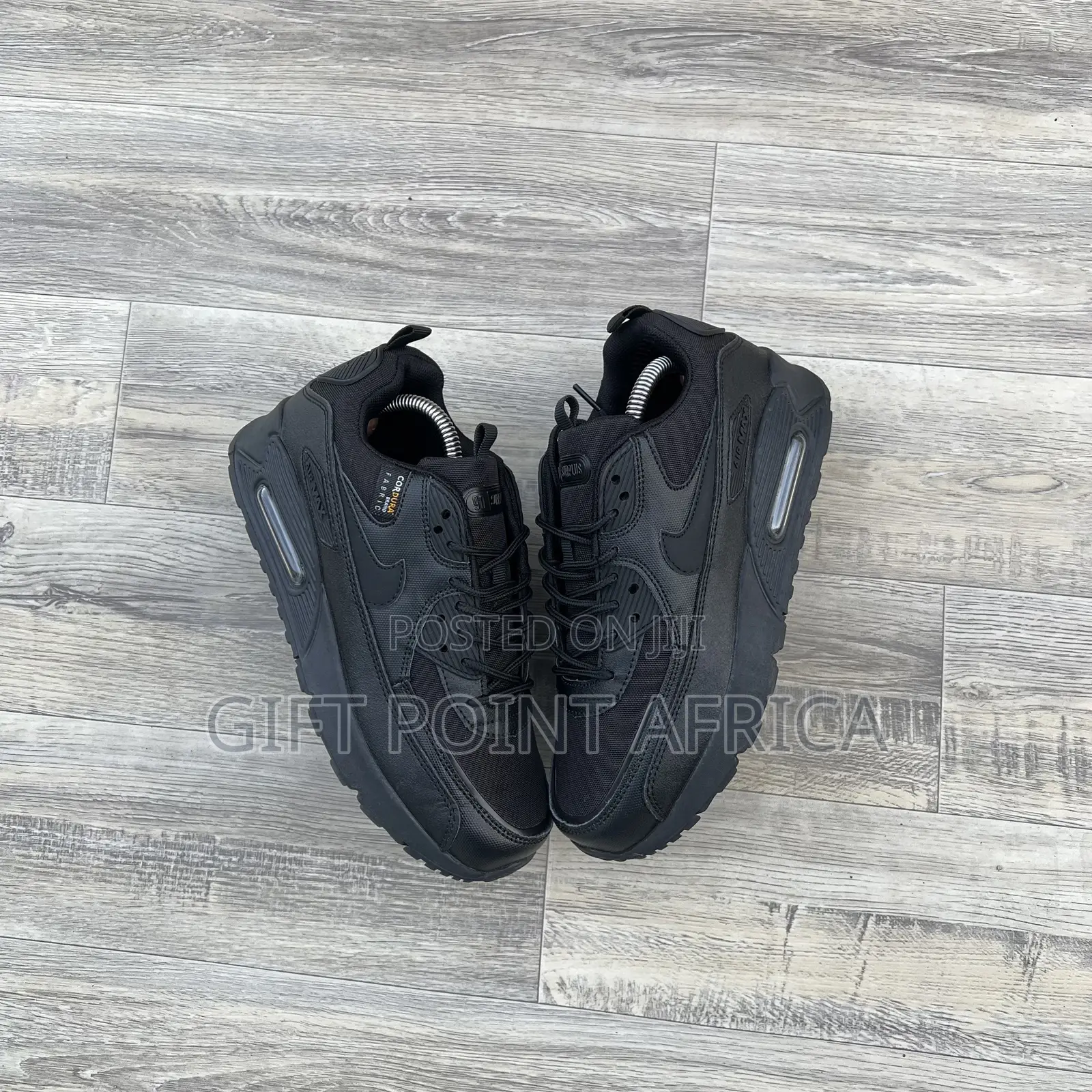 Leather Airmax 90 Black in Color
