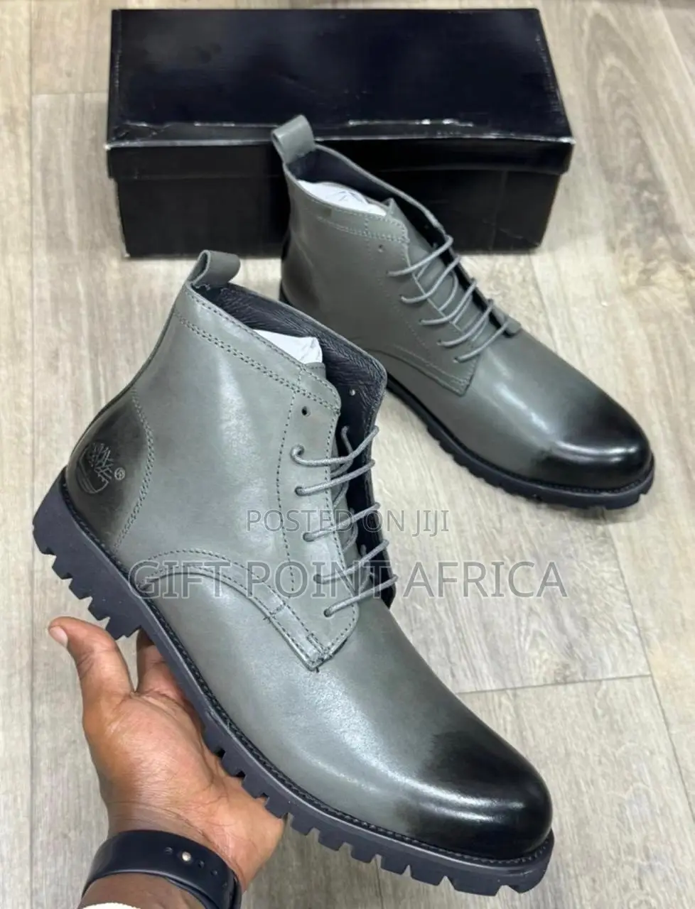 Classic Laced Leather Timberland Boots for Men