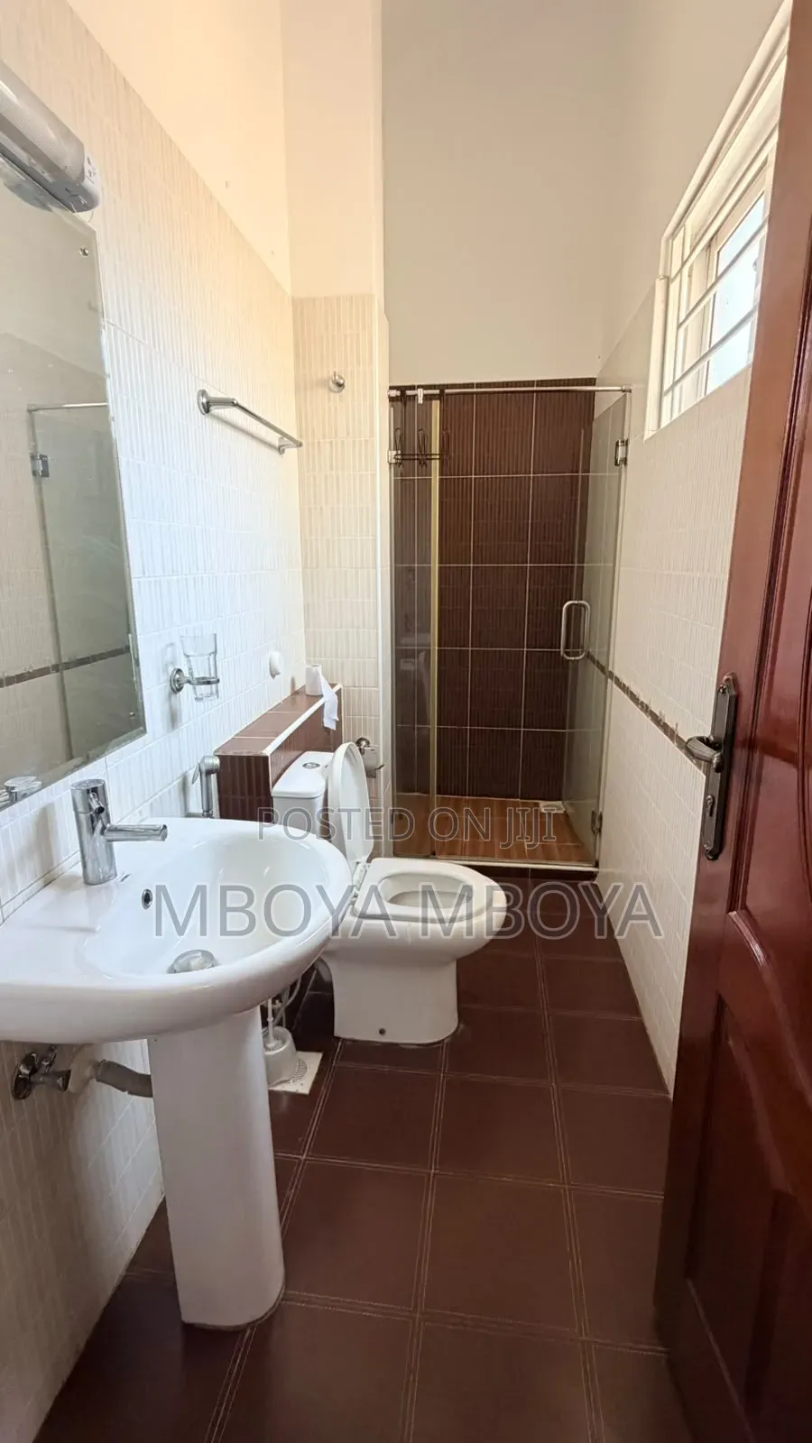 Furnished 5bdrm Townhouse / Terrace in Kyuna Estate for rent