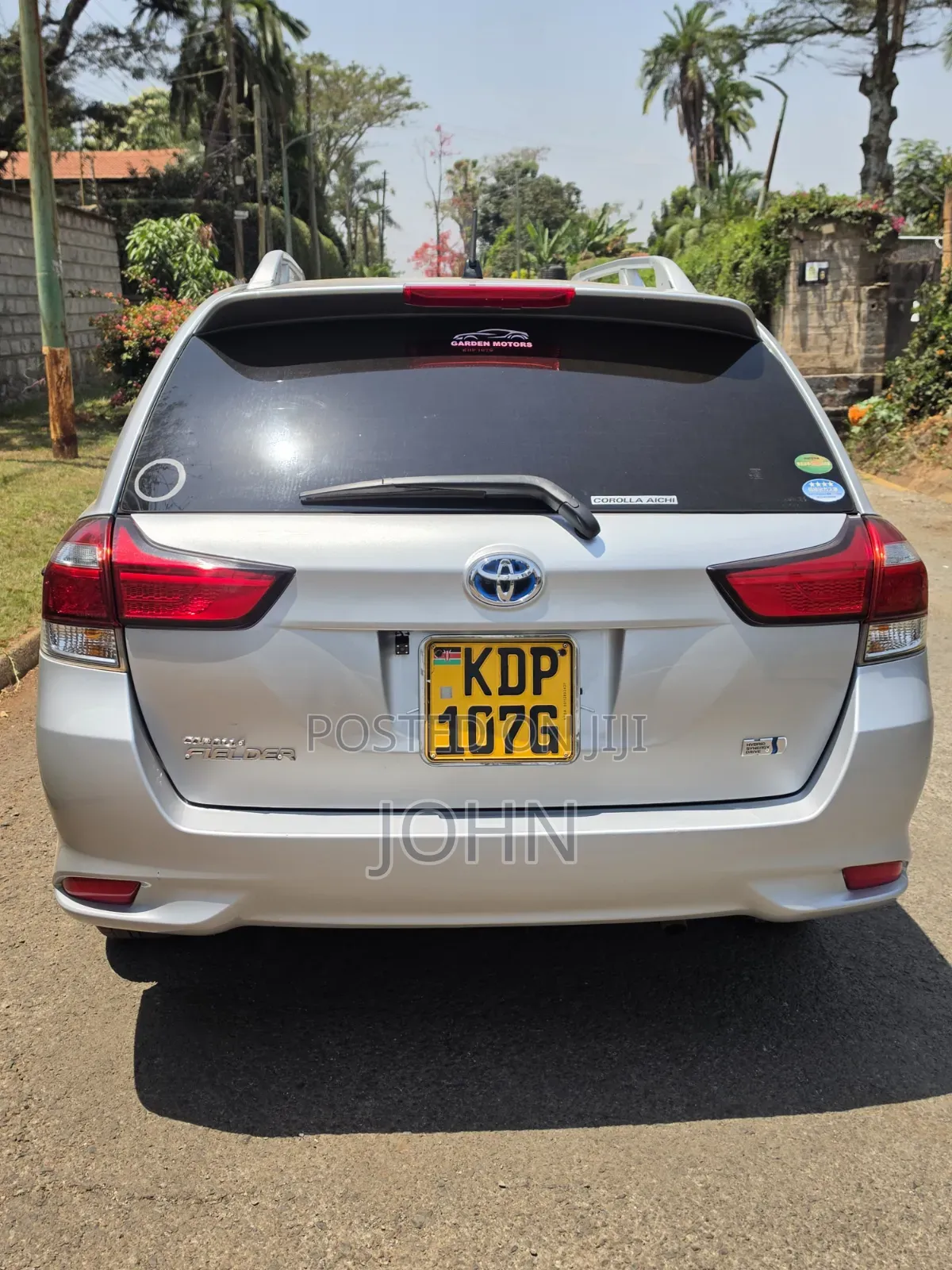 Toyota Corolla Fielder 1.5 Hybrid FWD 2016 Silver
