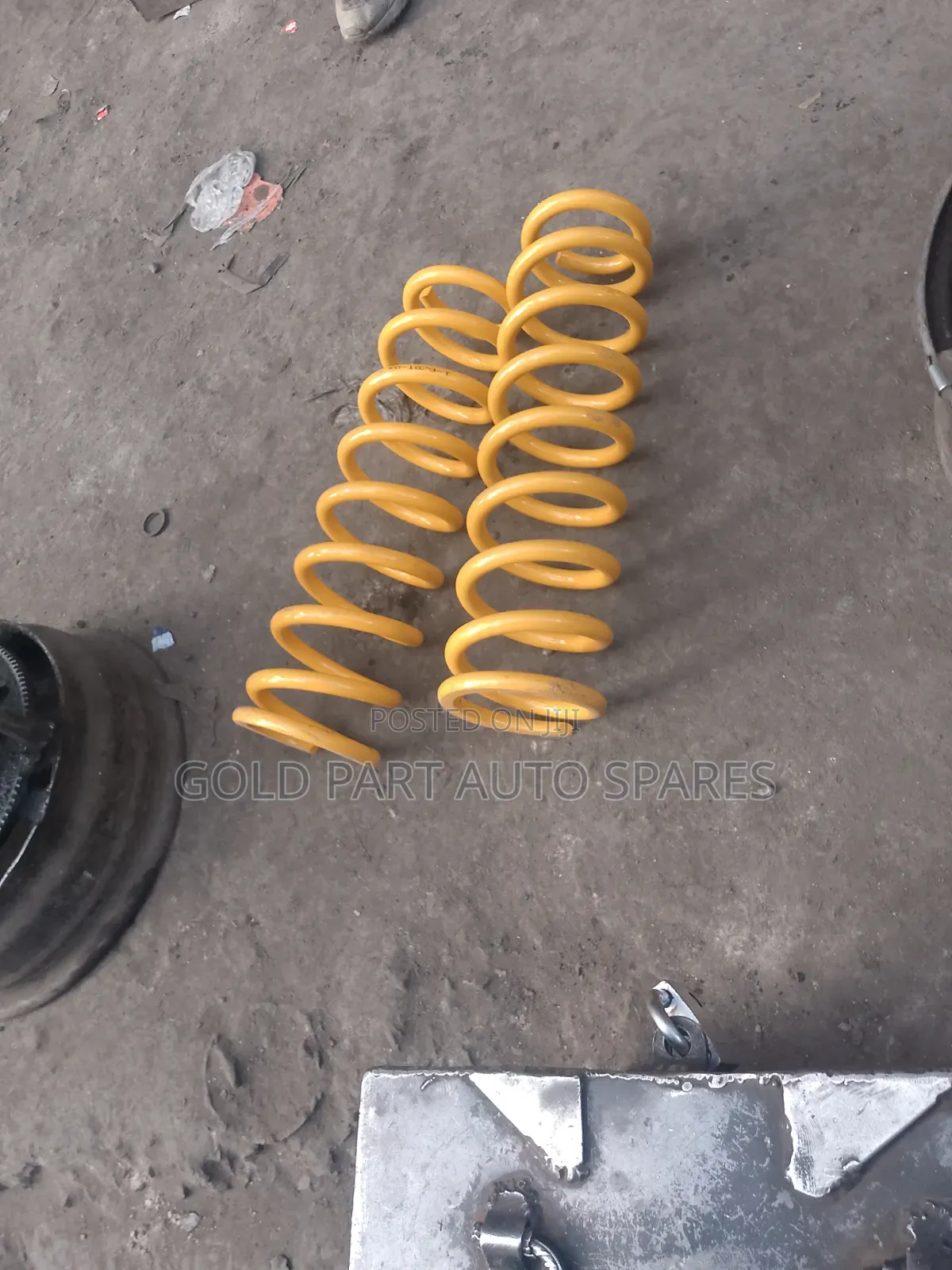 Ex Japan Brado Front Heavy Deuty Coil Spring for Prado