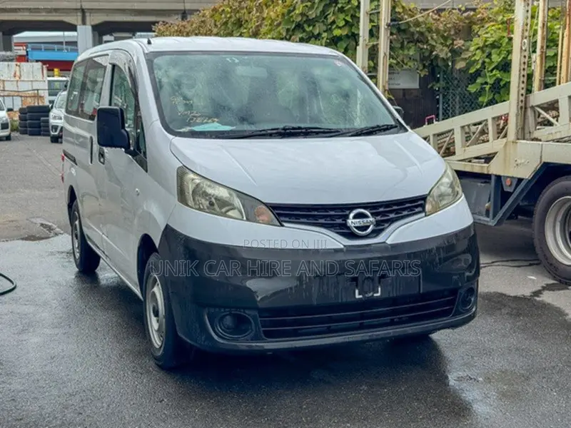 Nissan NV200 2019 White