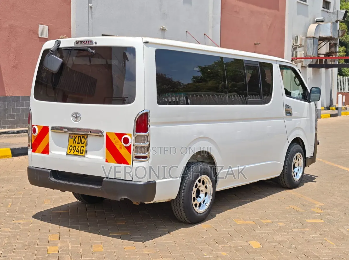 Toyota HiAce 2013 White