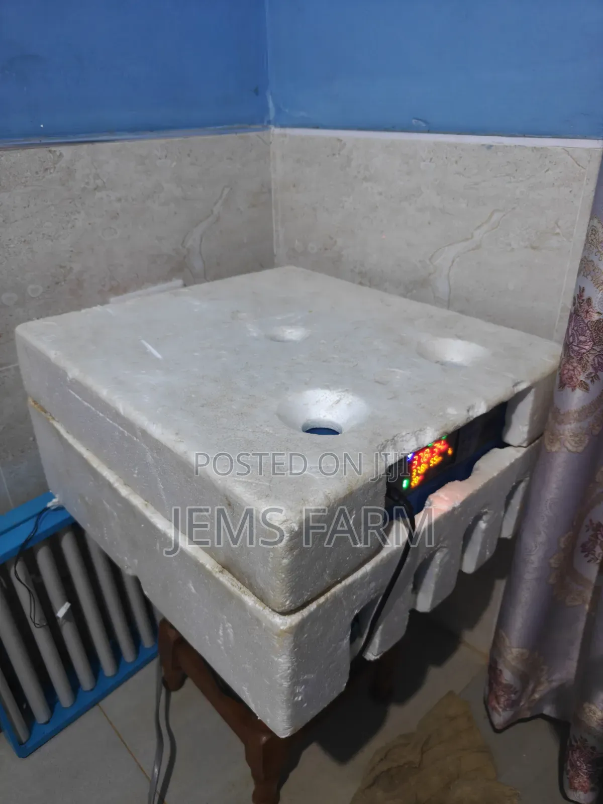 Fully Automatic Used 64 Eggs Incubator