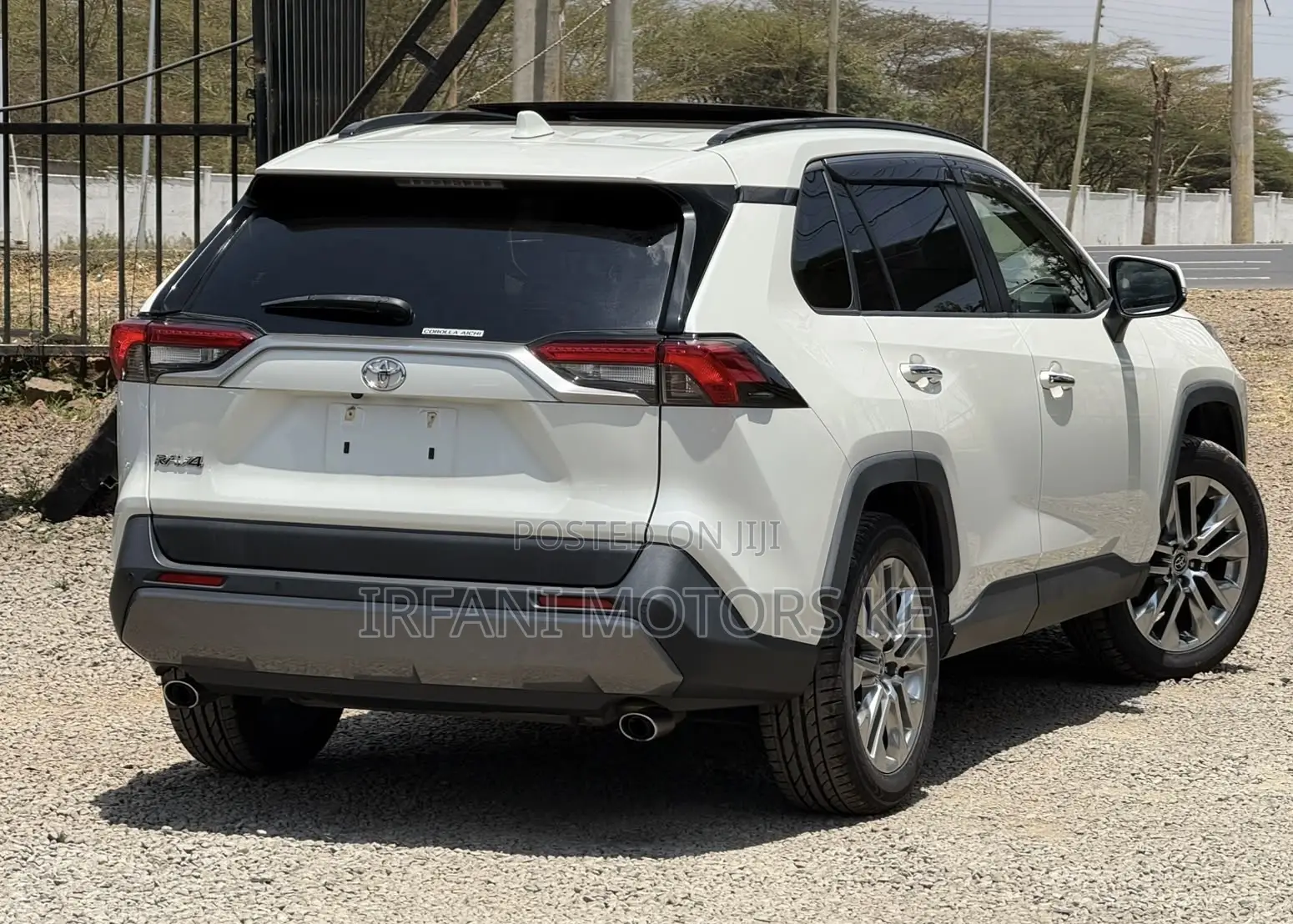 Toyota RAV4 Limited AWD 2019 White