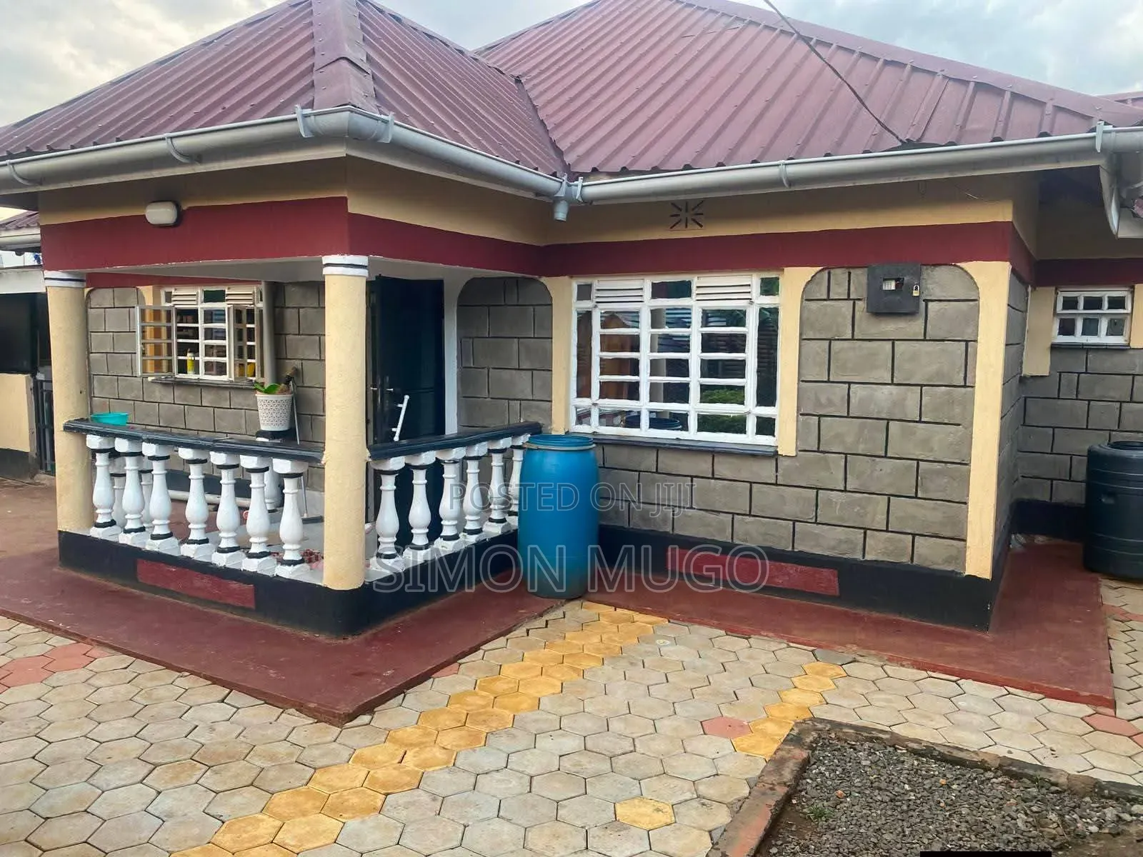 3bdrm Bungalow in Kenyatta Road / Theta  for sale