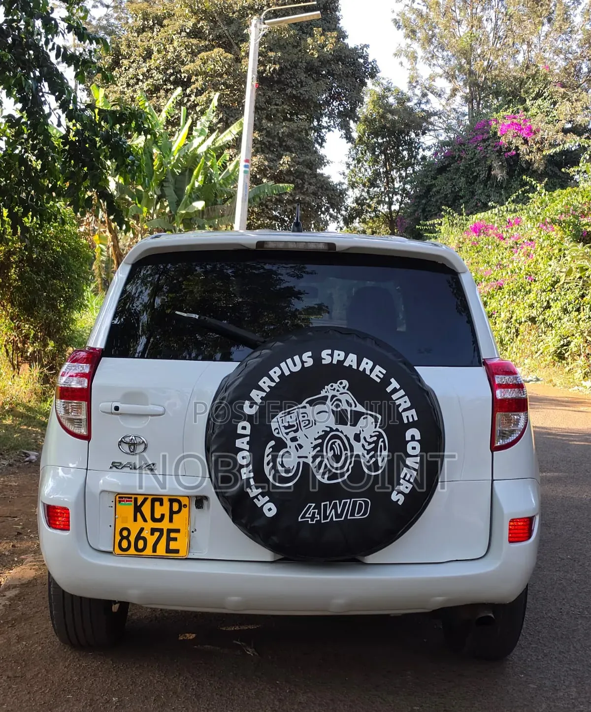 Toyota RAV4 2010 White
