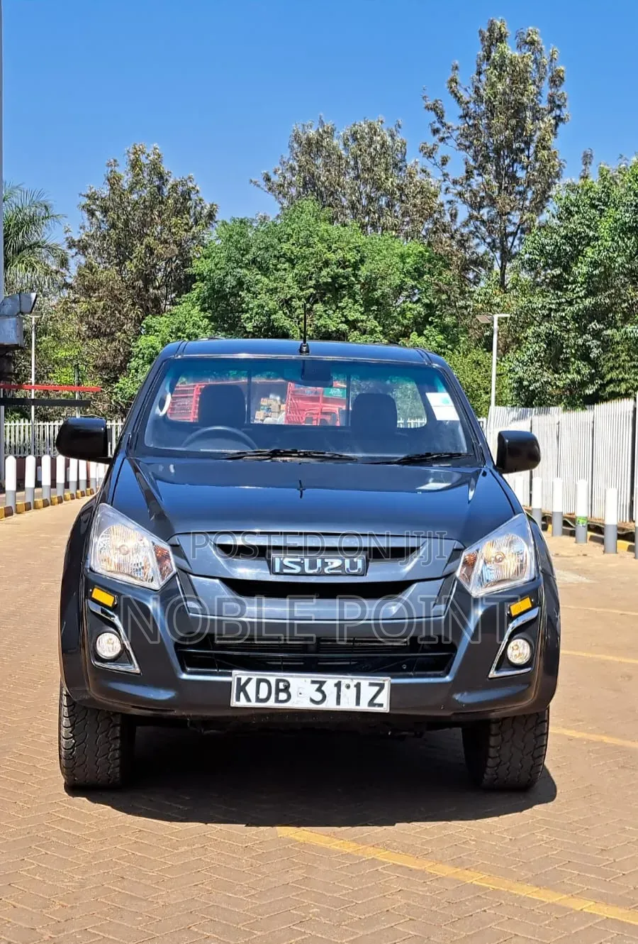 Isuzu D-MAX 2021 Gray