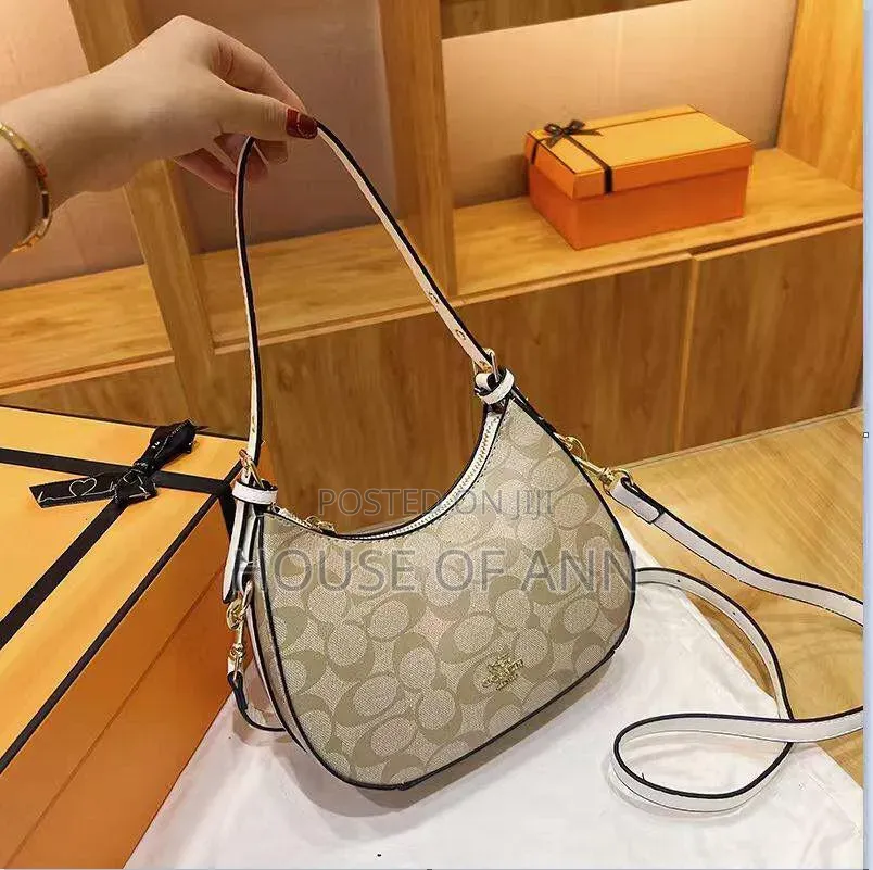 Classy Ladies Shoulder Handbag Coach
