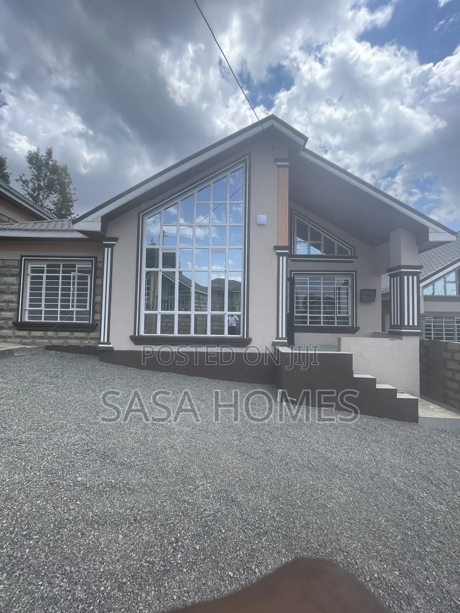 3bdrm Bungalow in Sasa Homes, Oluulua for sale