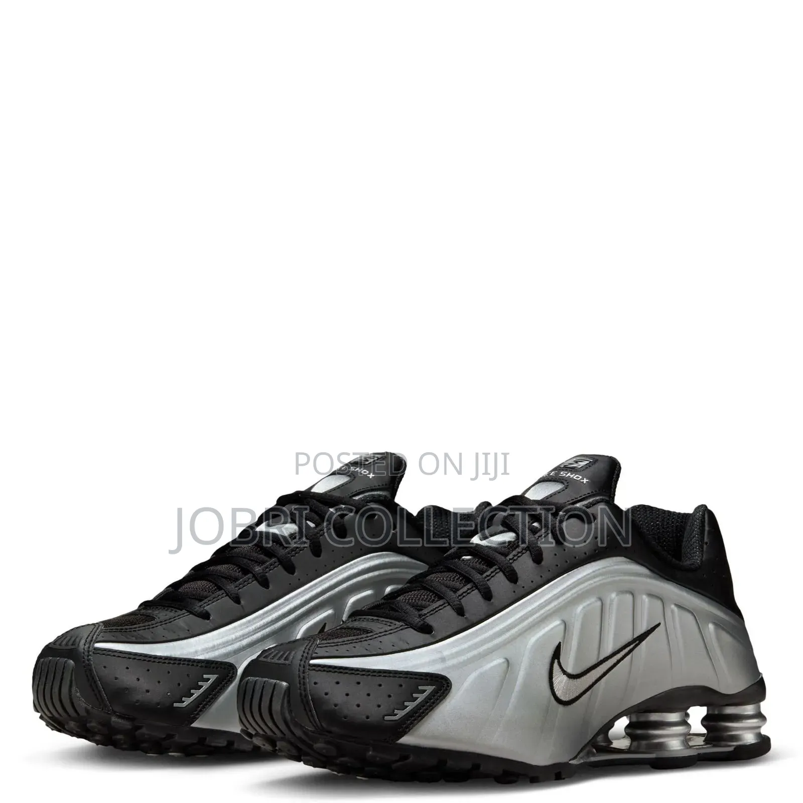 Nike. Shocks R4 “ Black Grey “ Pure Leather Sneakers