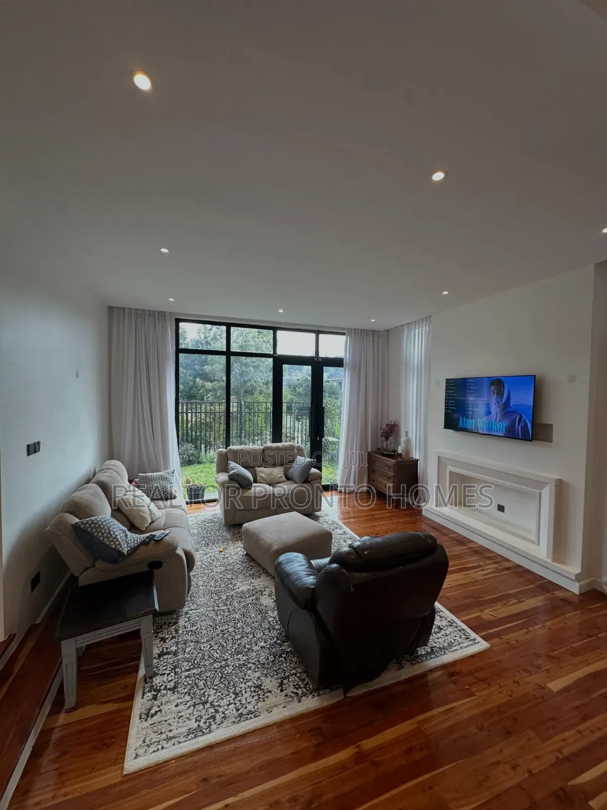 5bdrm Villa in Kerarapon for sale