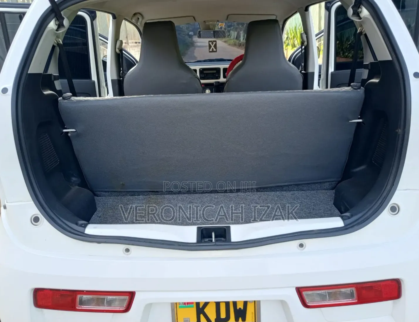 Suzuki Alto 2018 White