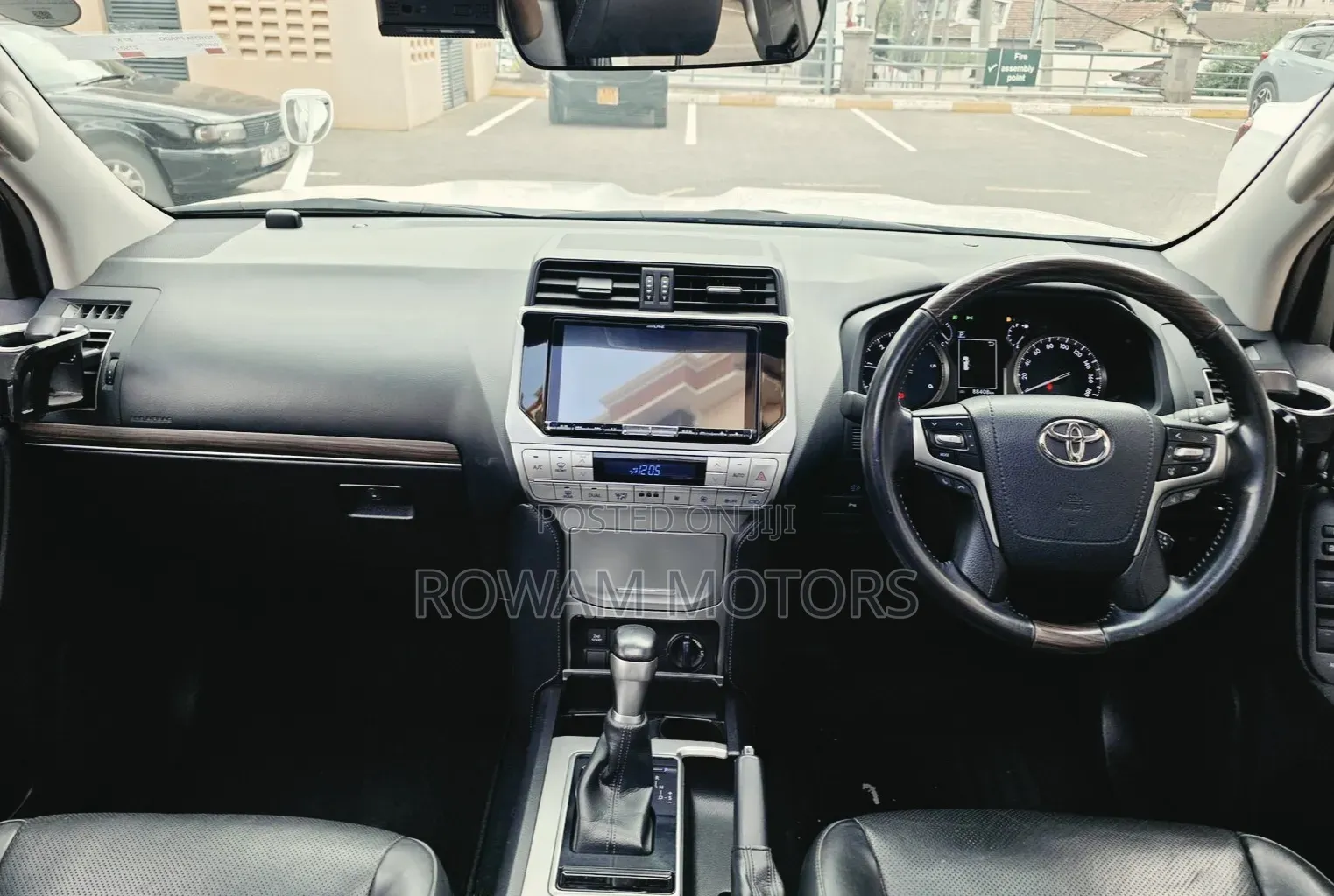 Toyota Land Cruiser Prado 2019 White