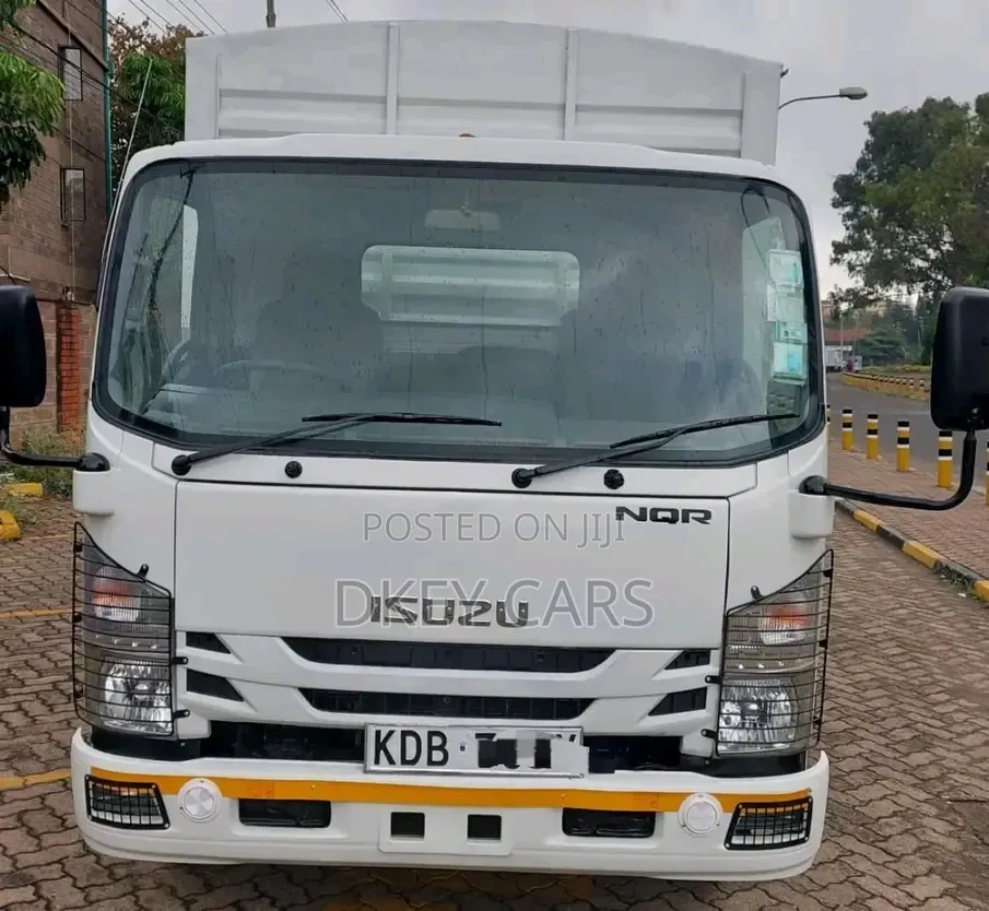 Isuzu NQR Local 2021 White