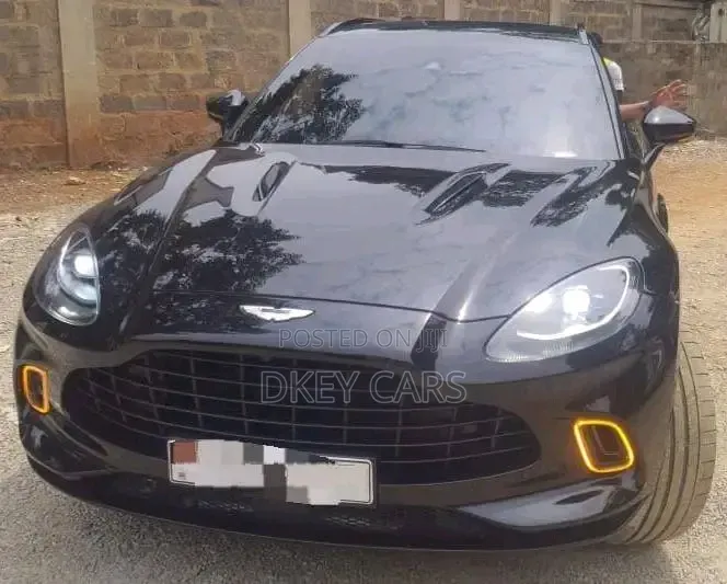 Aston Martin DBX 2022 Black