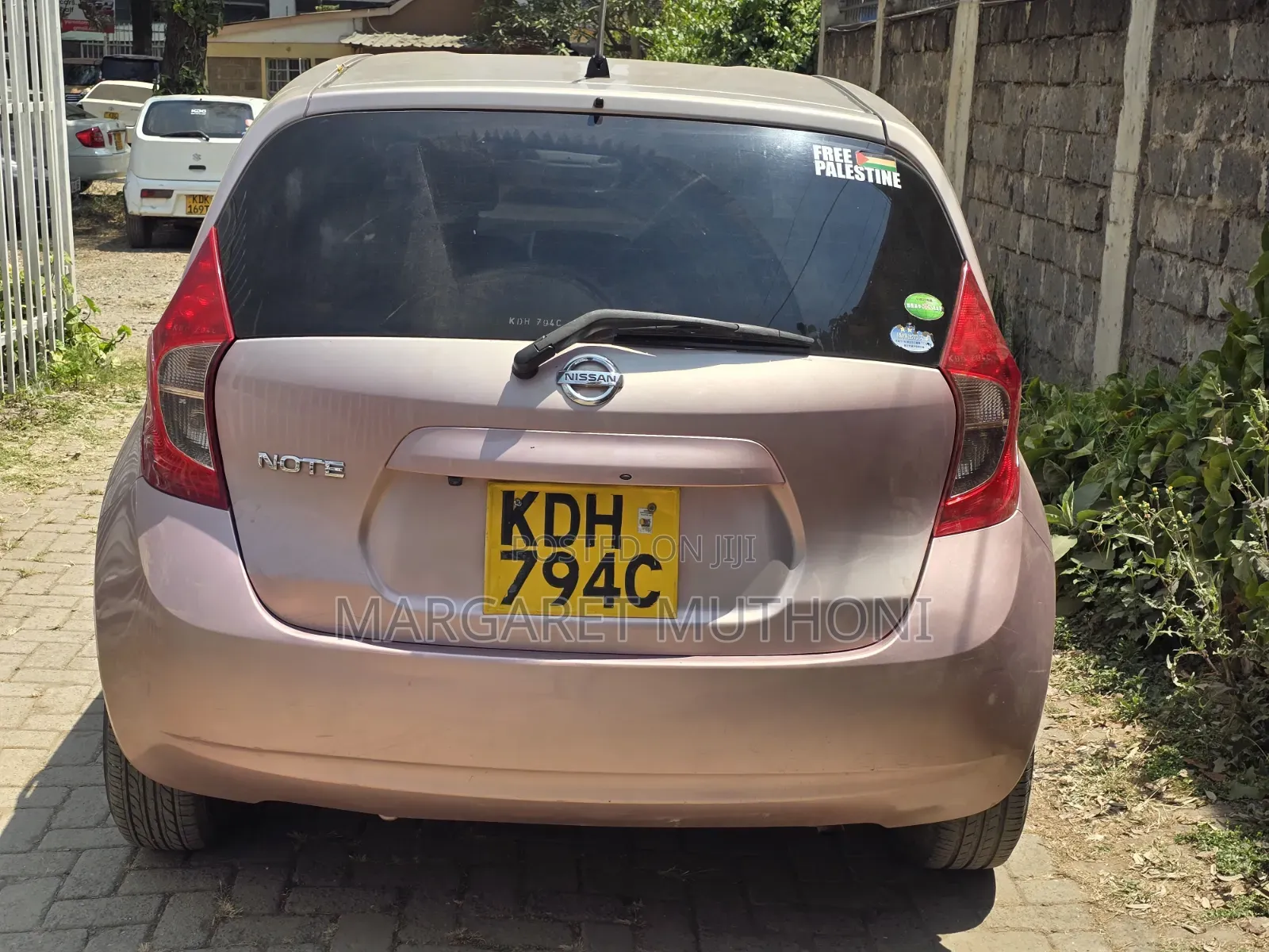 Nissan Note 2015 Pink