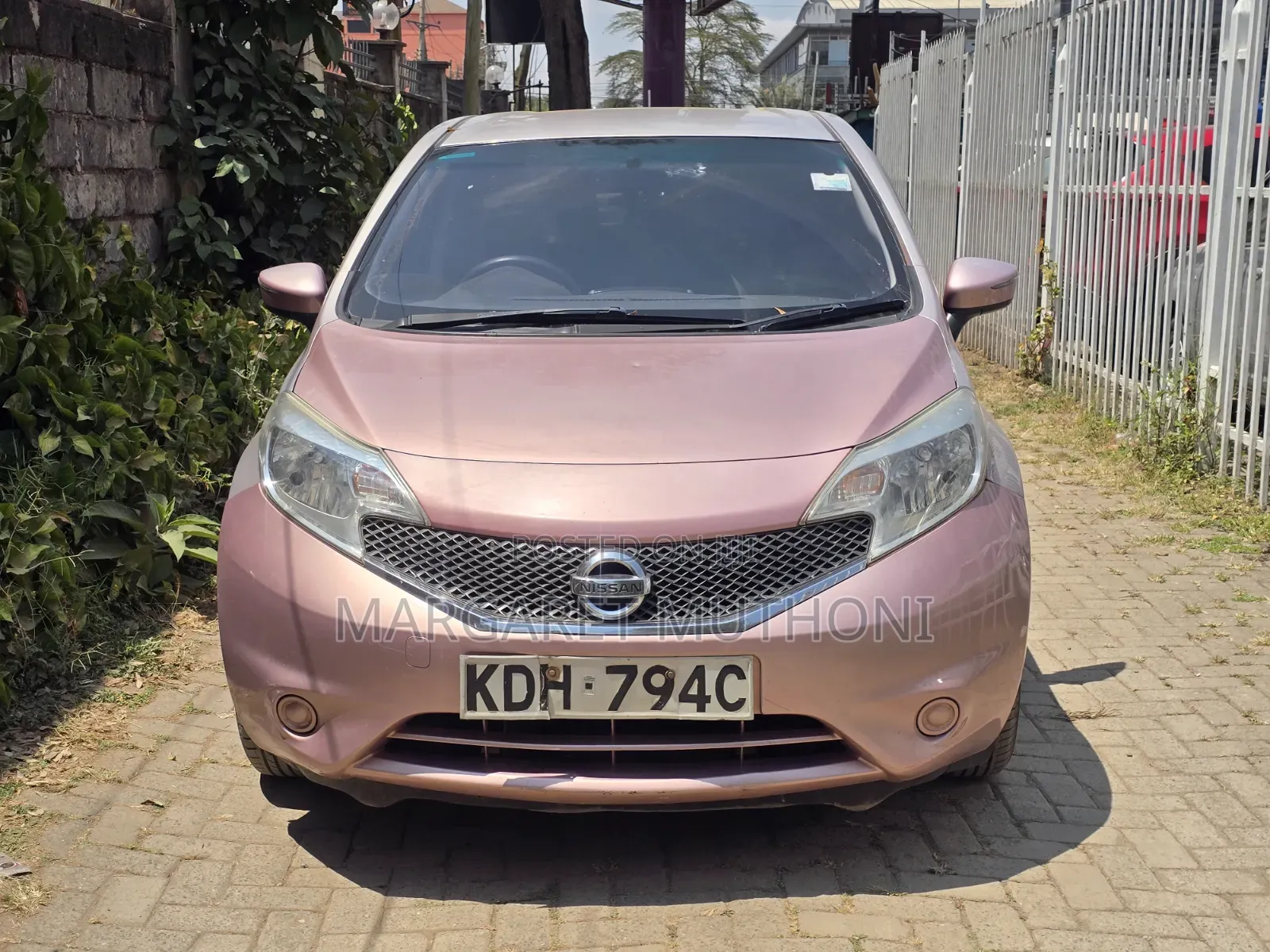 Nissan Note 2015 Pink