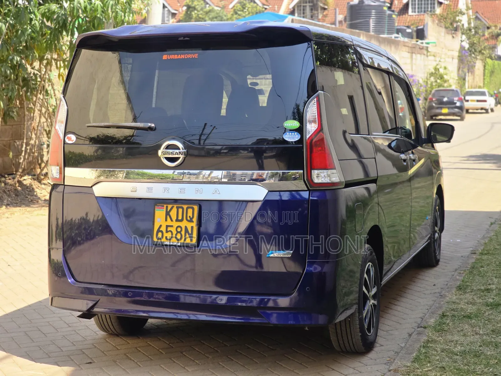 Nissan Serena 2017 Blue