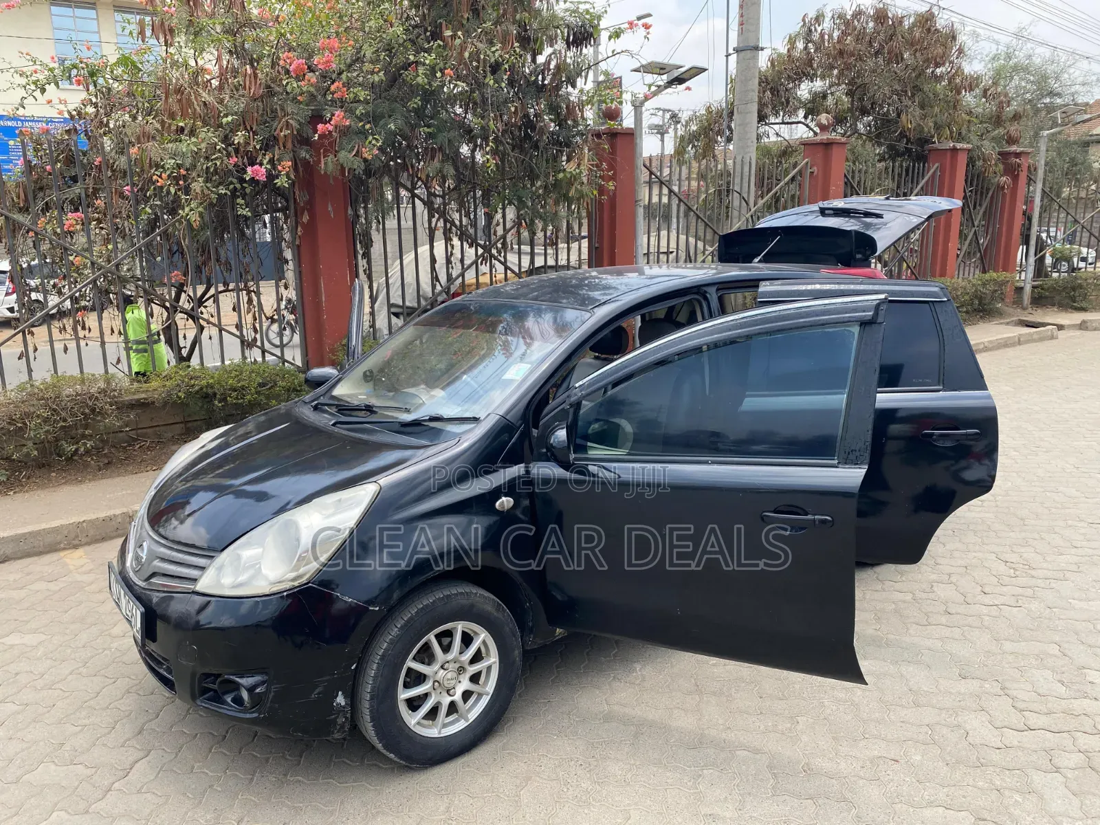 Nissan Note 2010 Black