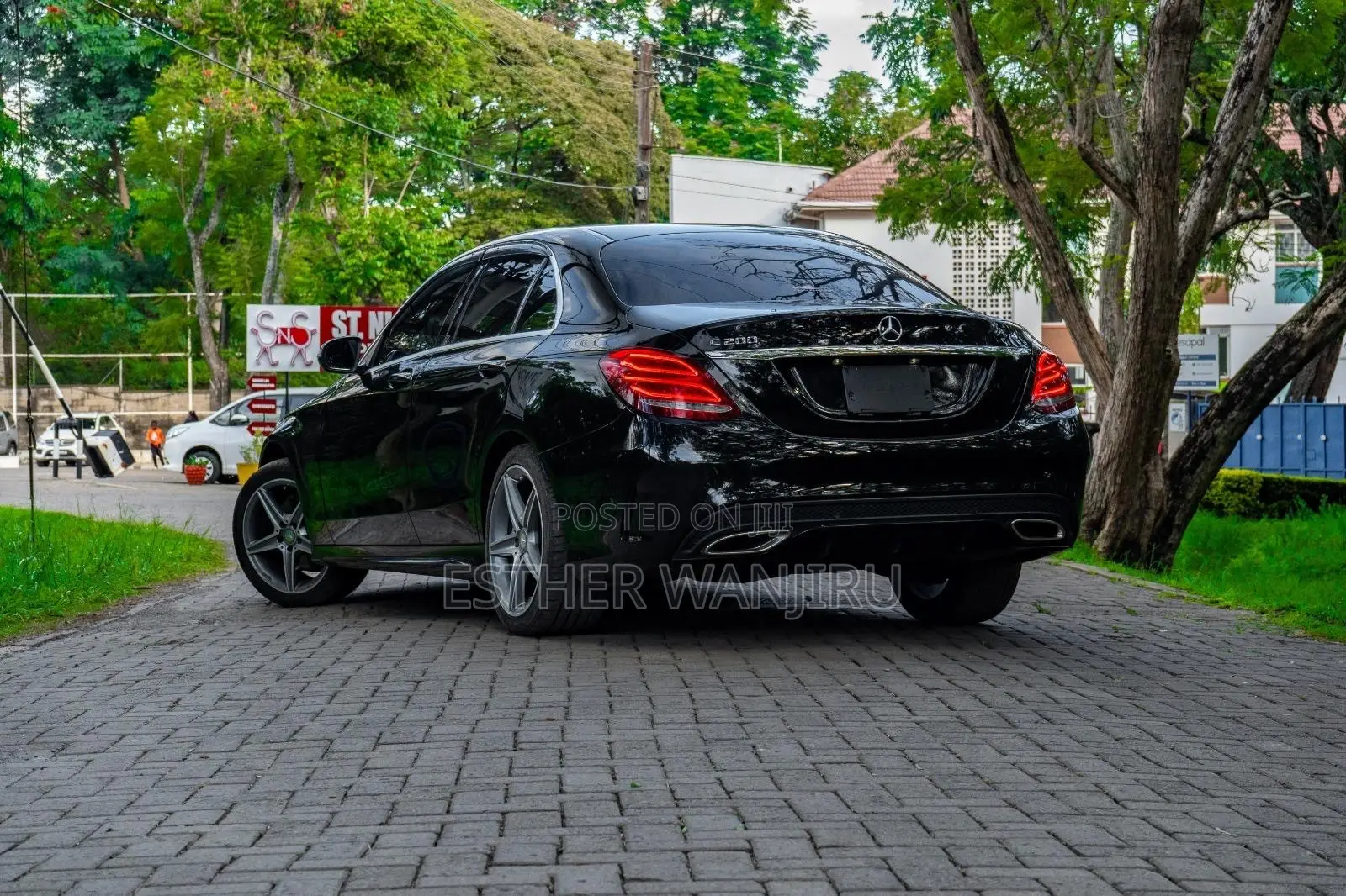 Mercedes-Benz C200 2016 Black