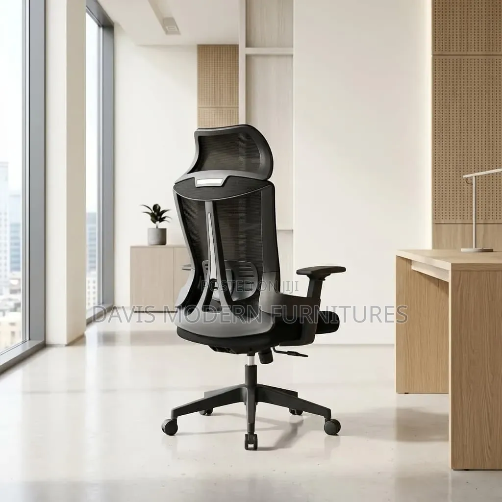 Black Headrest Office Chair