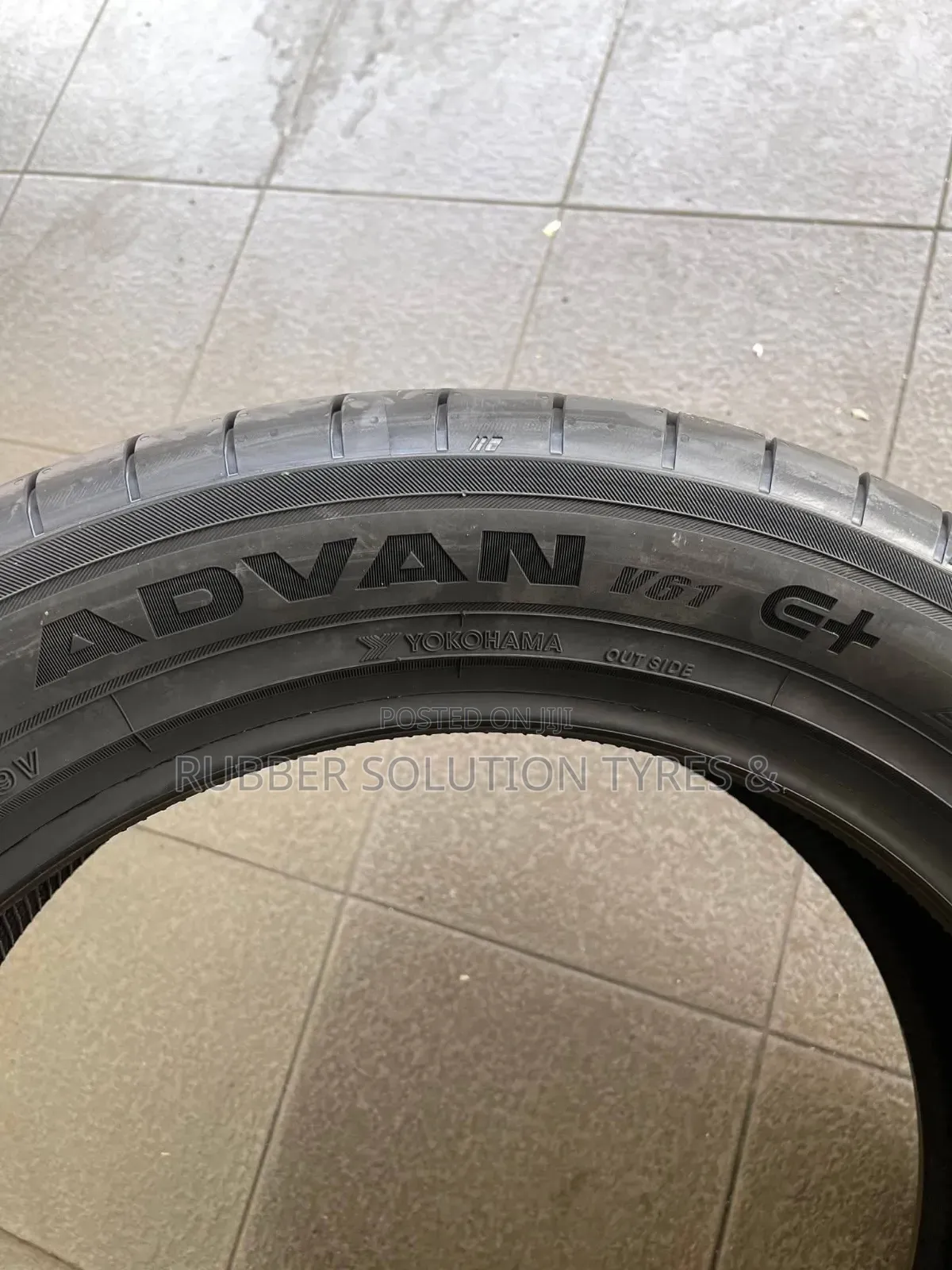 225 /55 R19 Yokohama Tyres 99v Advan Sport