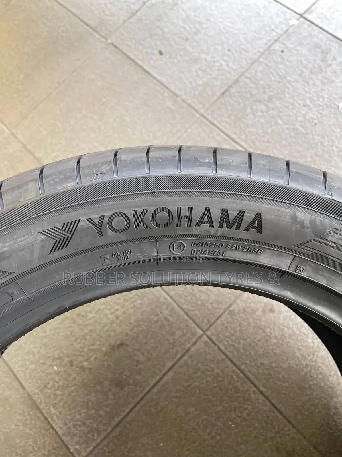 225 /55 R19 Yokohama Tyres 99v Advan Sport