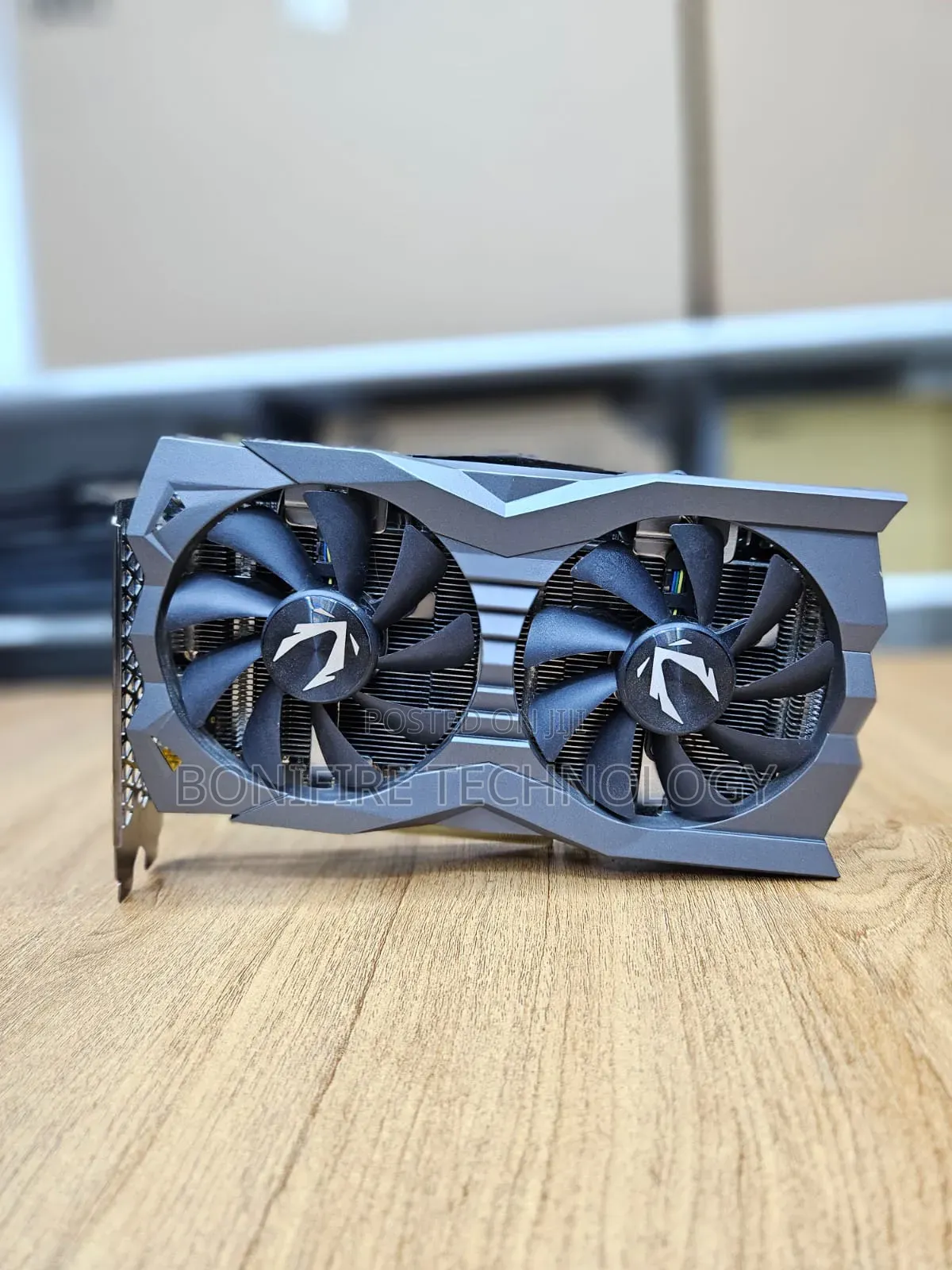 Zotac NVIDIA GeForce RTX 2070
8gb GDDR6 vRAM
3 Display Ports, HDMI