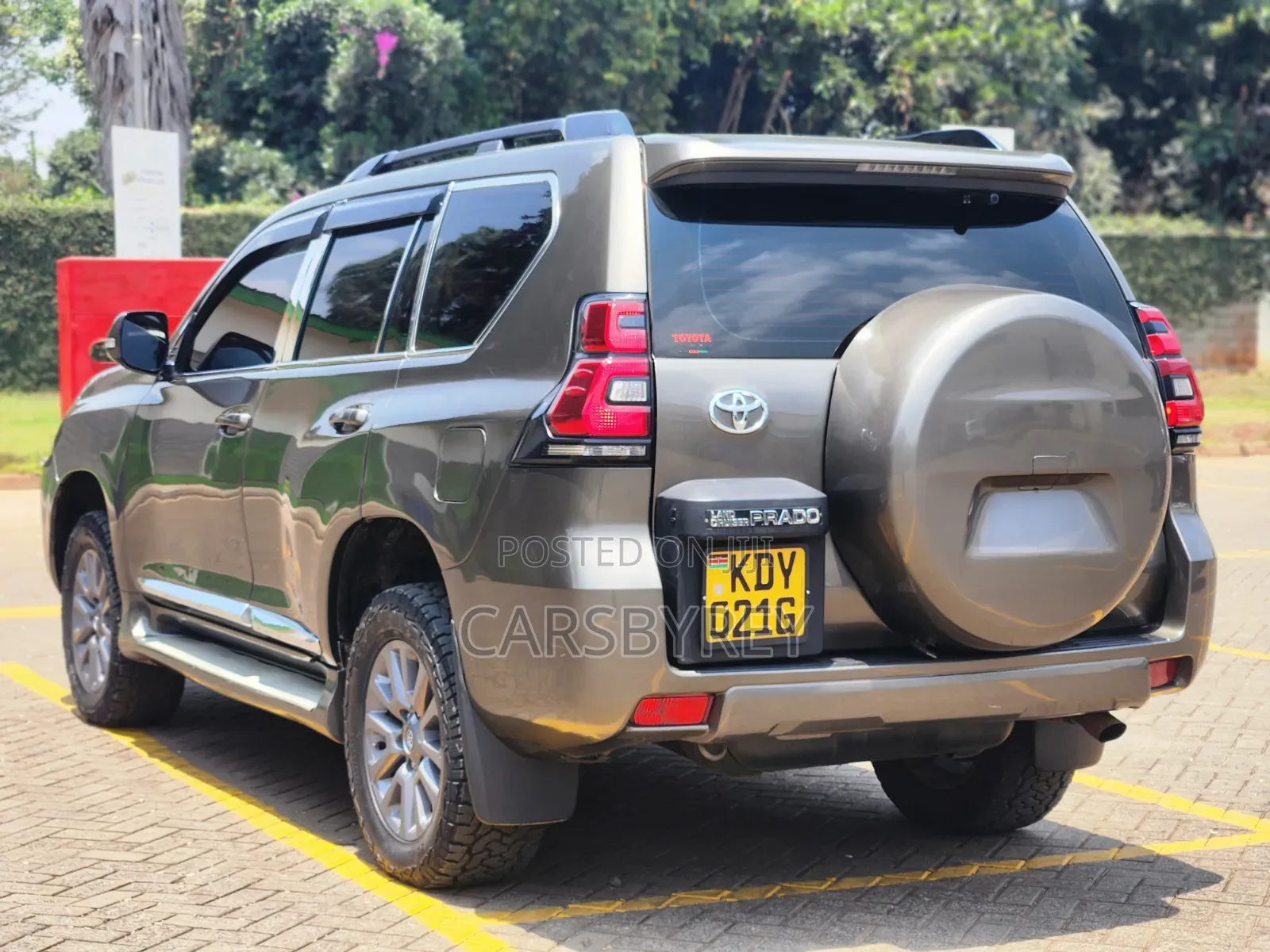 Toyota Land Cruiser Prado 2015 Brown