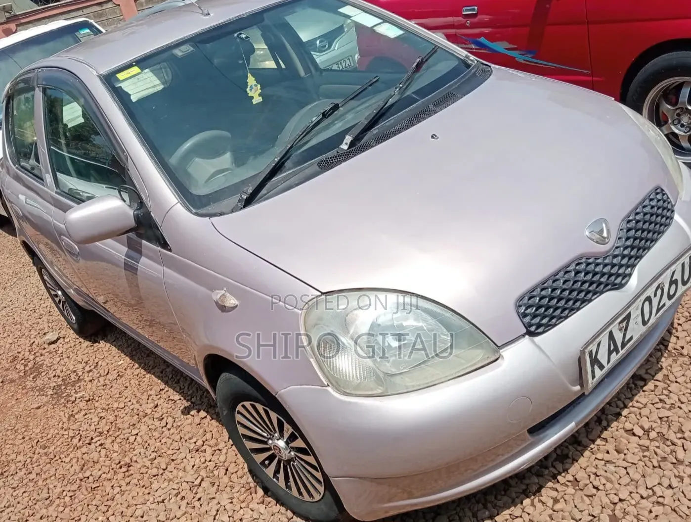 Toyota Vitz 2002 Pink