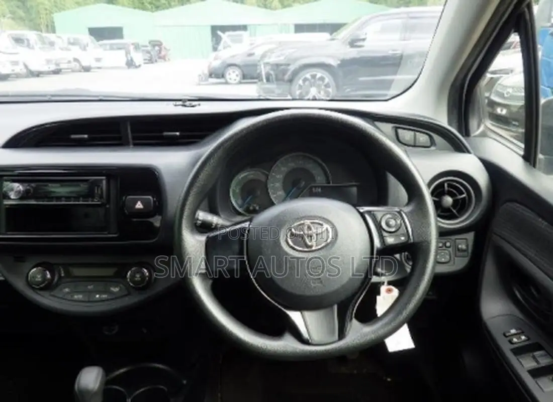 Toyota Vitz 1.5 FWD Hybrid 5dr 2019 Pearl