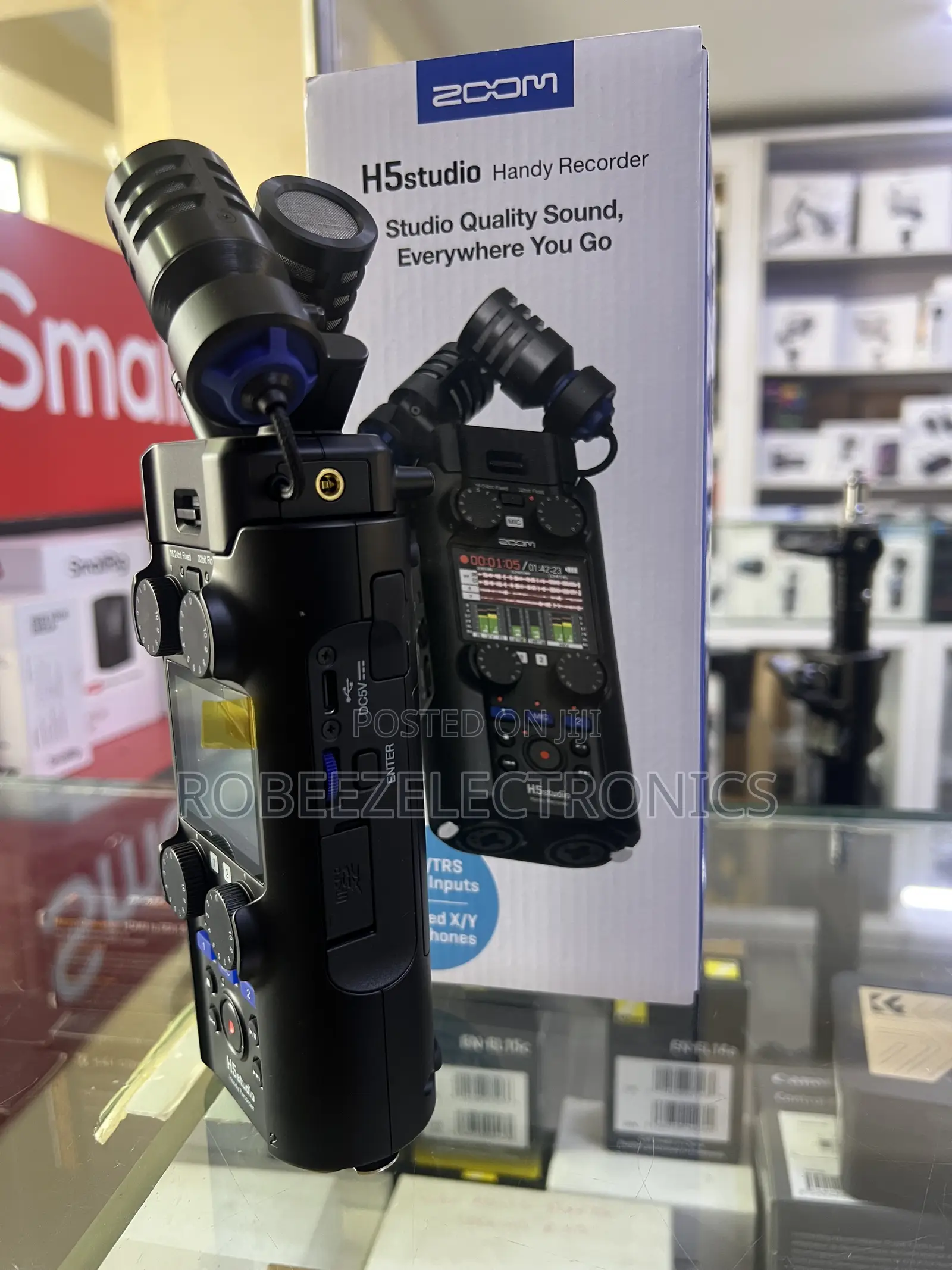 ZOOM H5Studio 4-Track Handy Recorder With 32-Bit Float Recording