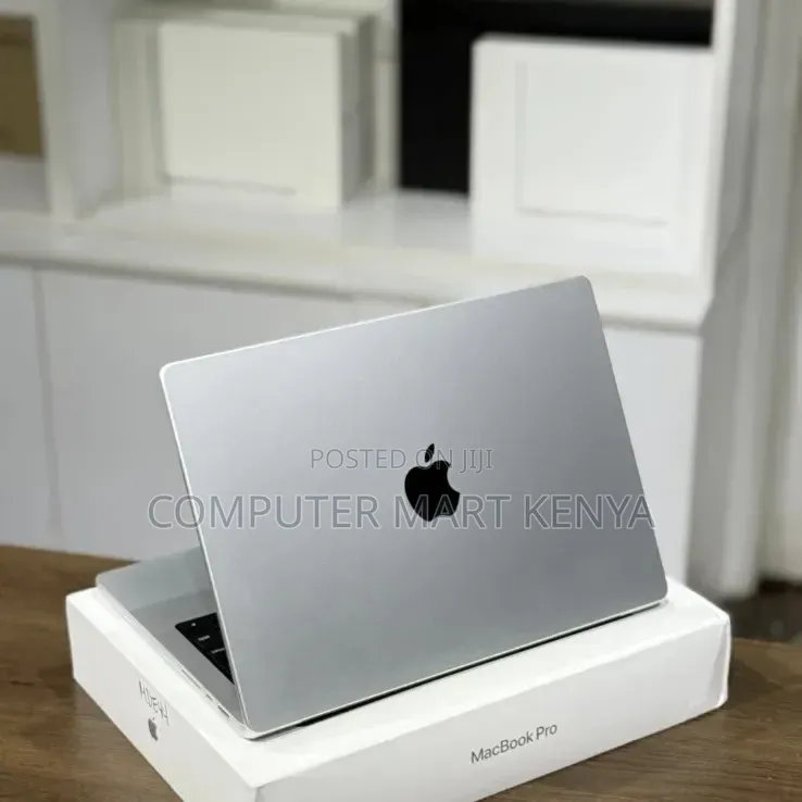 New Laptop Apple MacBook Pro 16GB Apple M5 Pro SSD 512GB