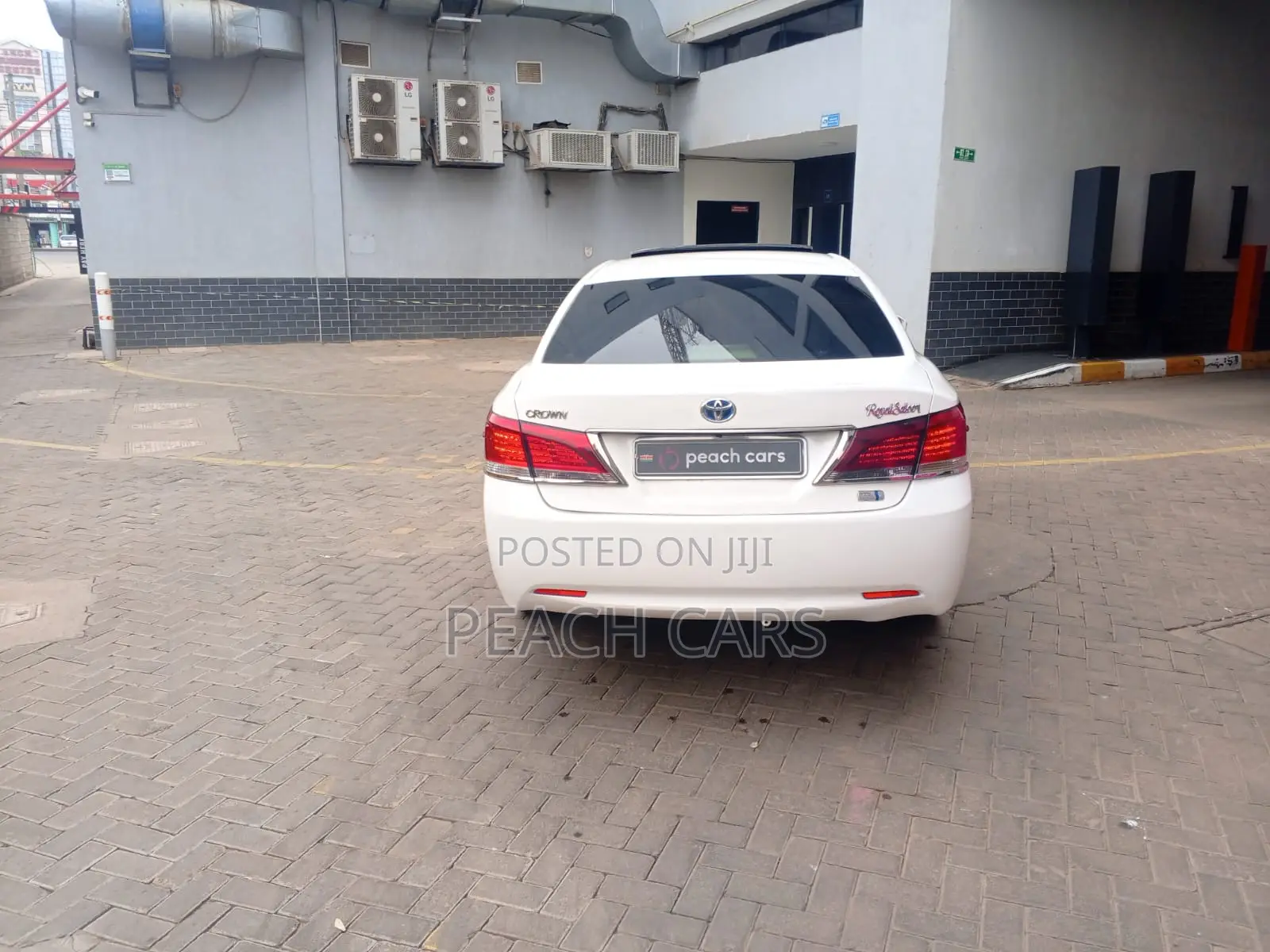 Toyota Crown 2015 White