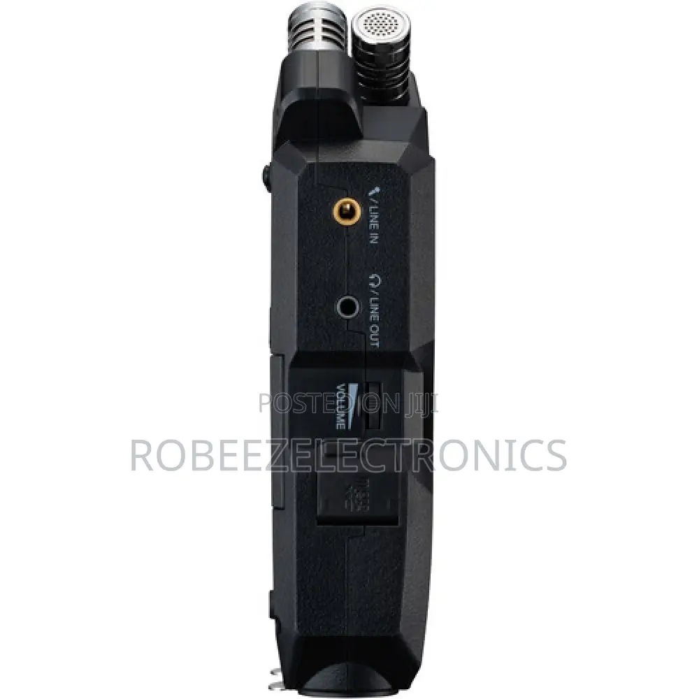 Zoom H4Essential 4-Track 32-Bit Float Portable Audio Recorder