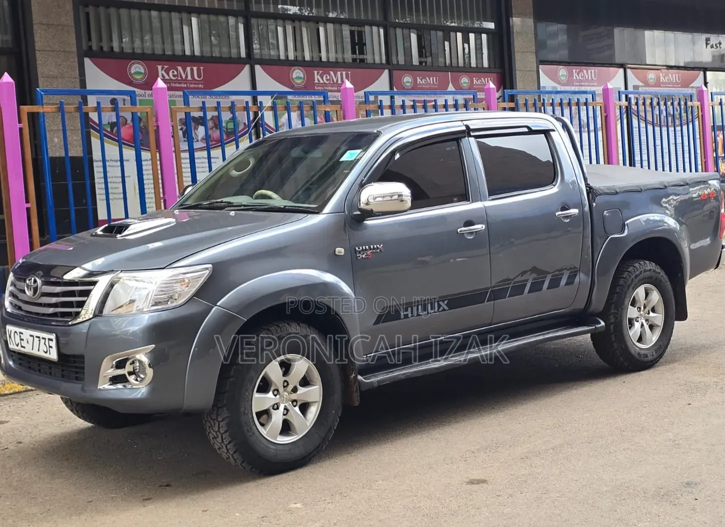 Toyota Hilux 2008 Gray